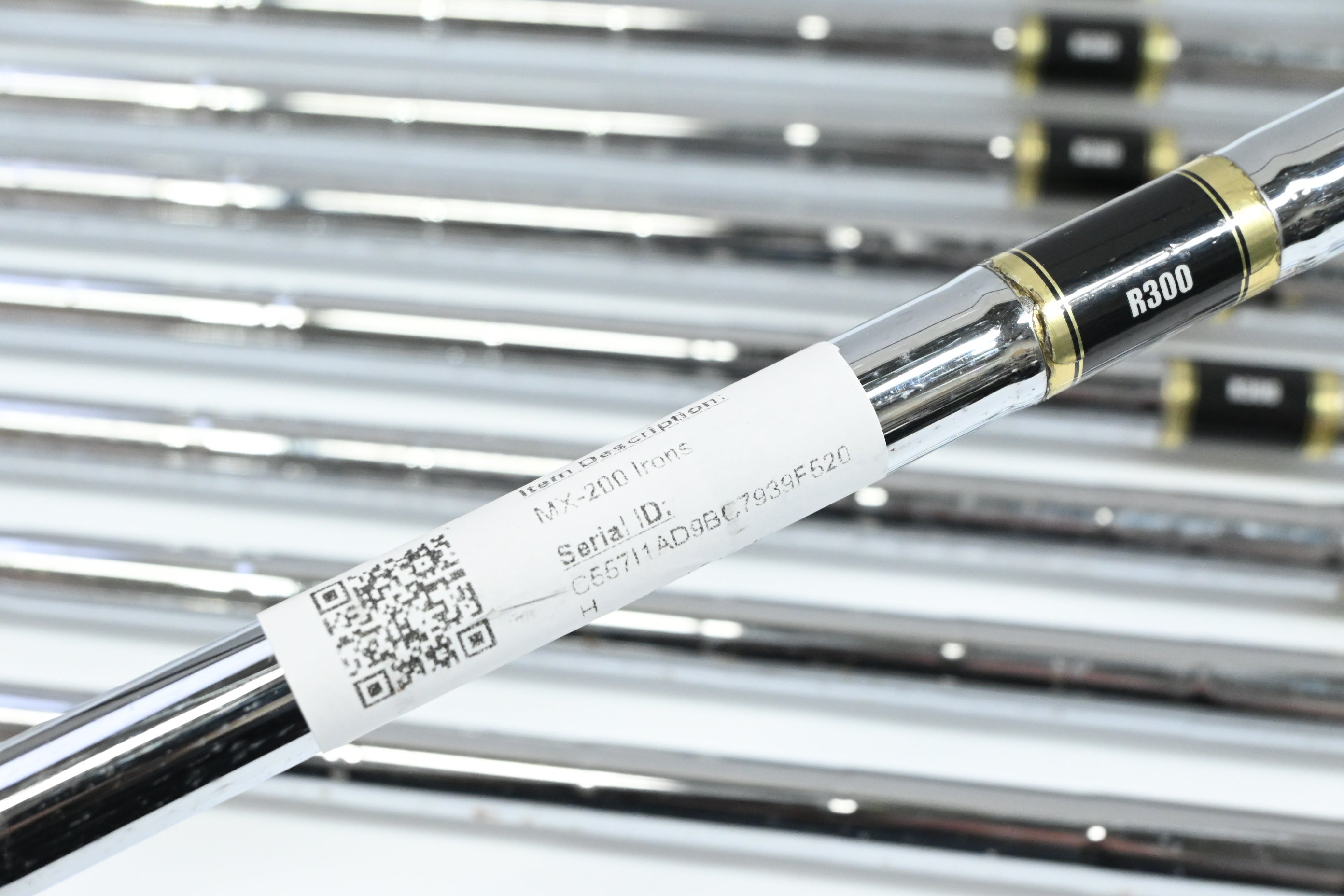 Mizuno MX-200 Irons / 3-PW+55° / Regular Flex Dynamic Gold XP R300 Shafts