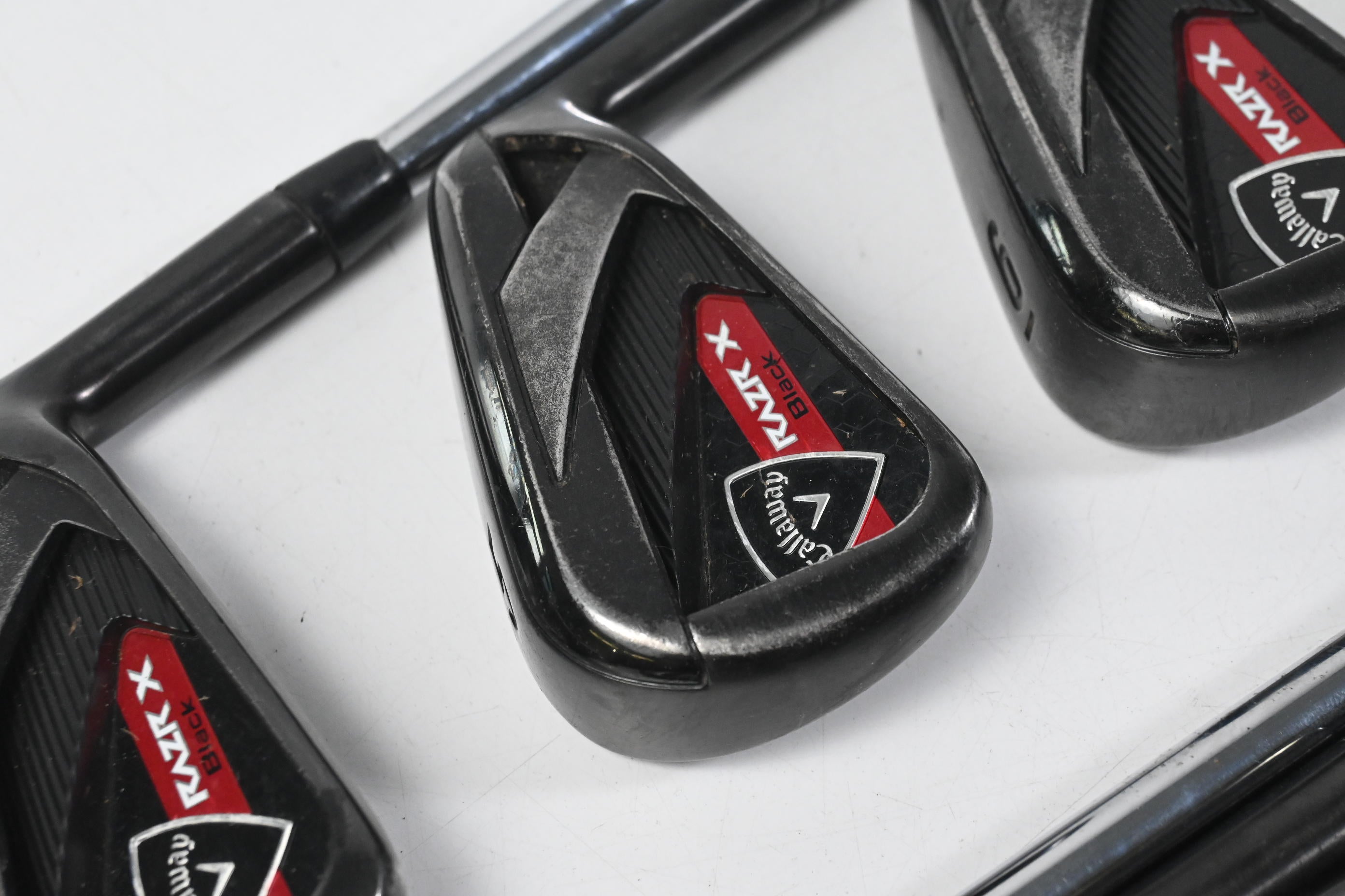 Callaway RAZR X Black Irons / 4-PW+GW+SW / UniFlex M-10 XP Shafts