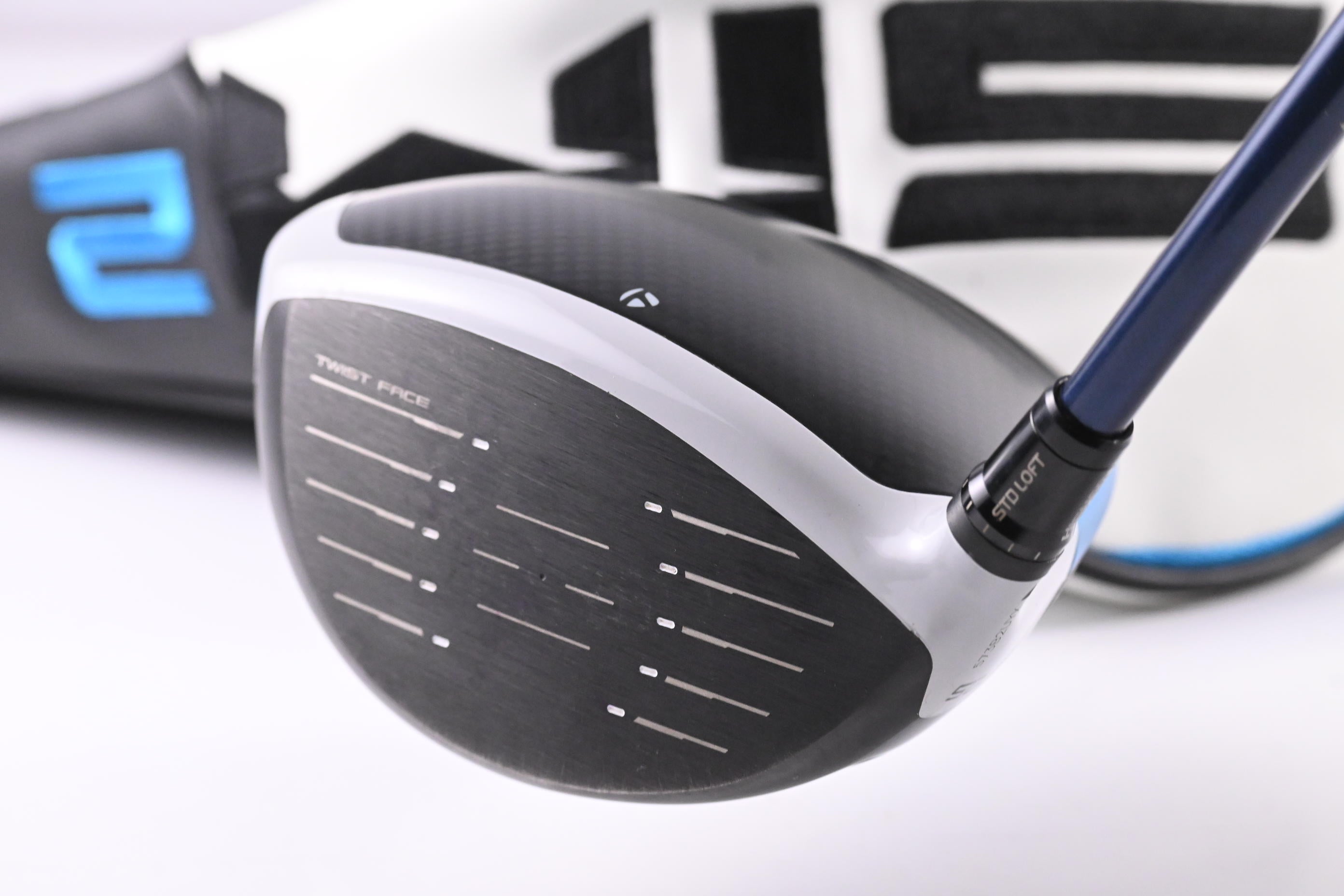 Taylormade SIM2 Max Driver / 10.5 Degree / Stiff Flex Ventus Blue 6 Shaft