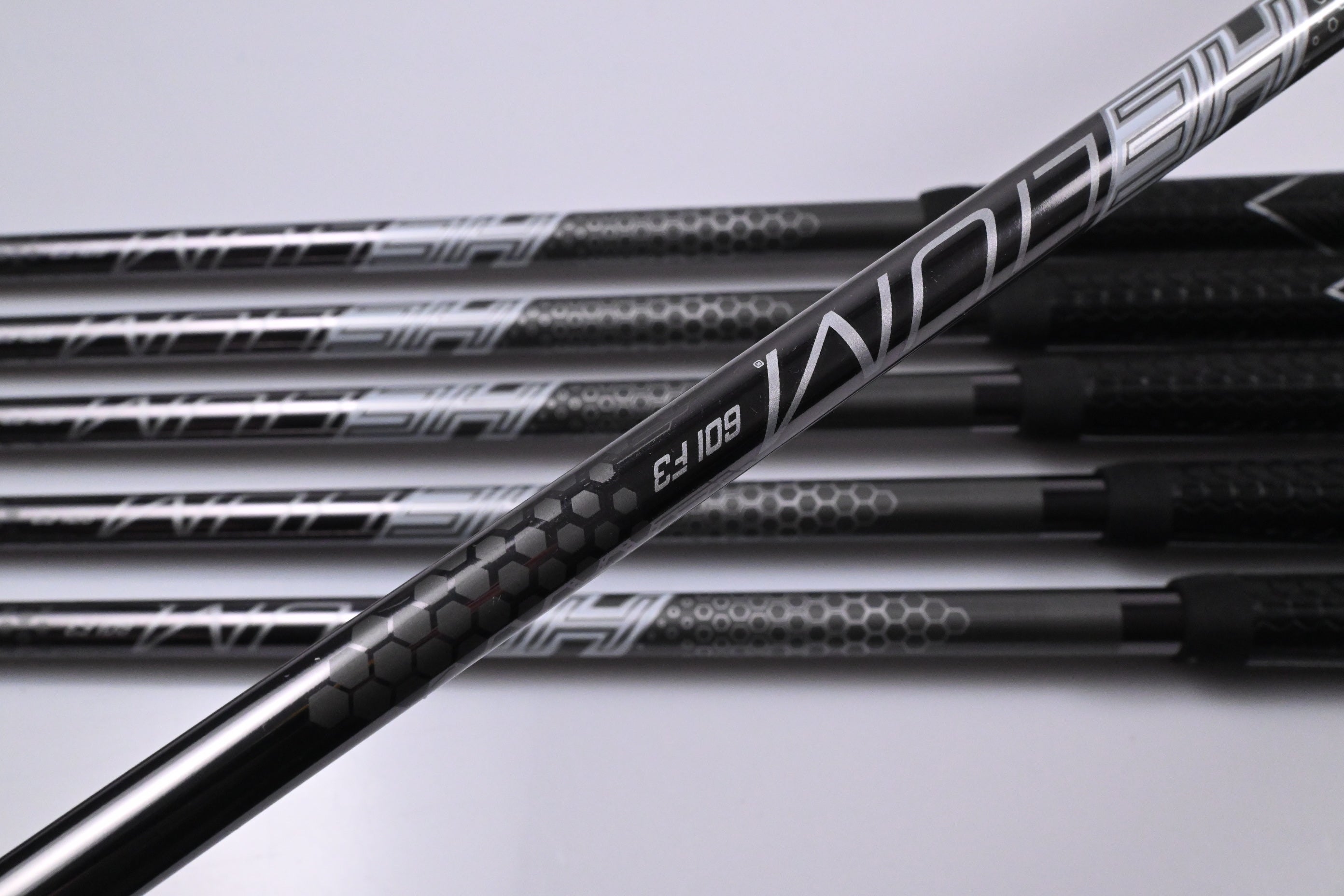 Callaway Great Big Bertha 2023 Irons / 6-PW+SW / Regular Flex UST Helium 60