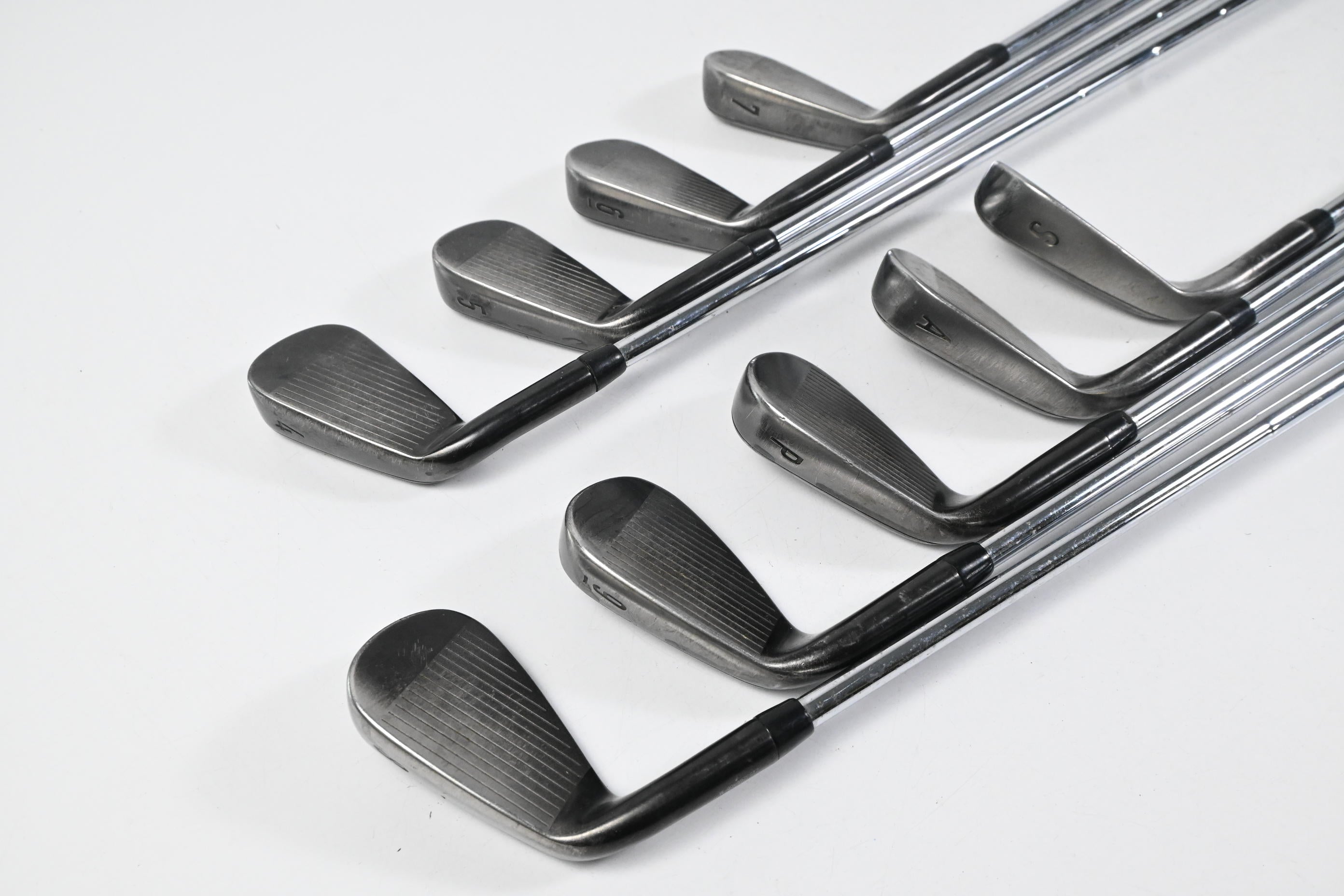 Callaway RAZR X Black Irons / 4-PW+GW+SW / UniFlex M-10 XP Shafts