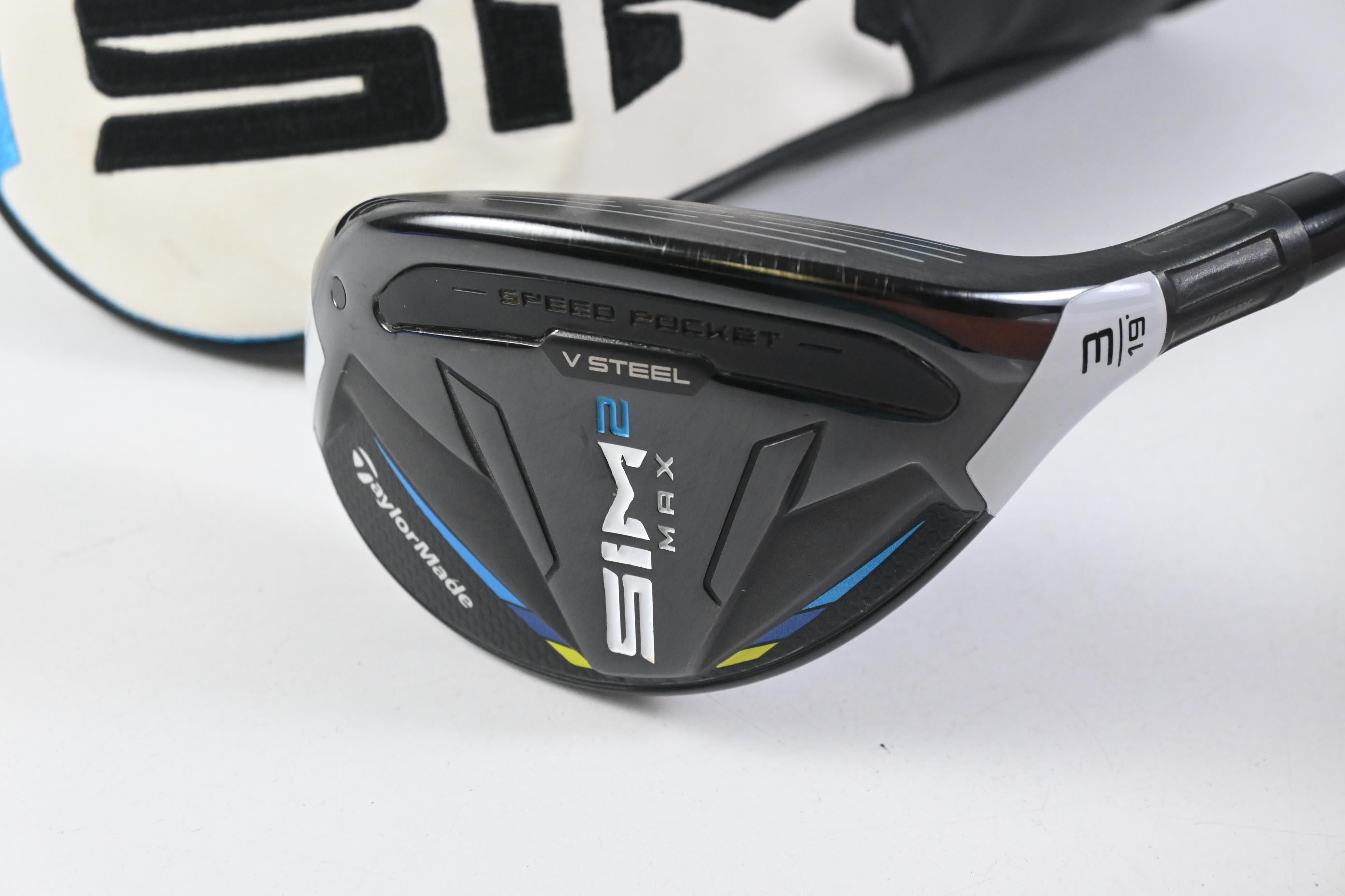 Taylormade SIM2 Max #3 Hybrid / 19 Degree / Stiff Flex Fujikura Ventus Blue 7