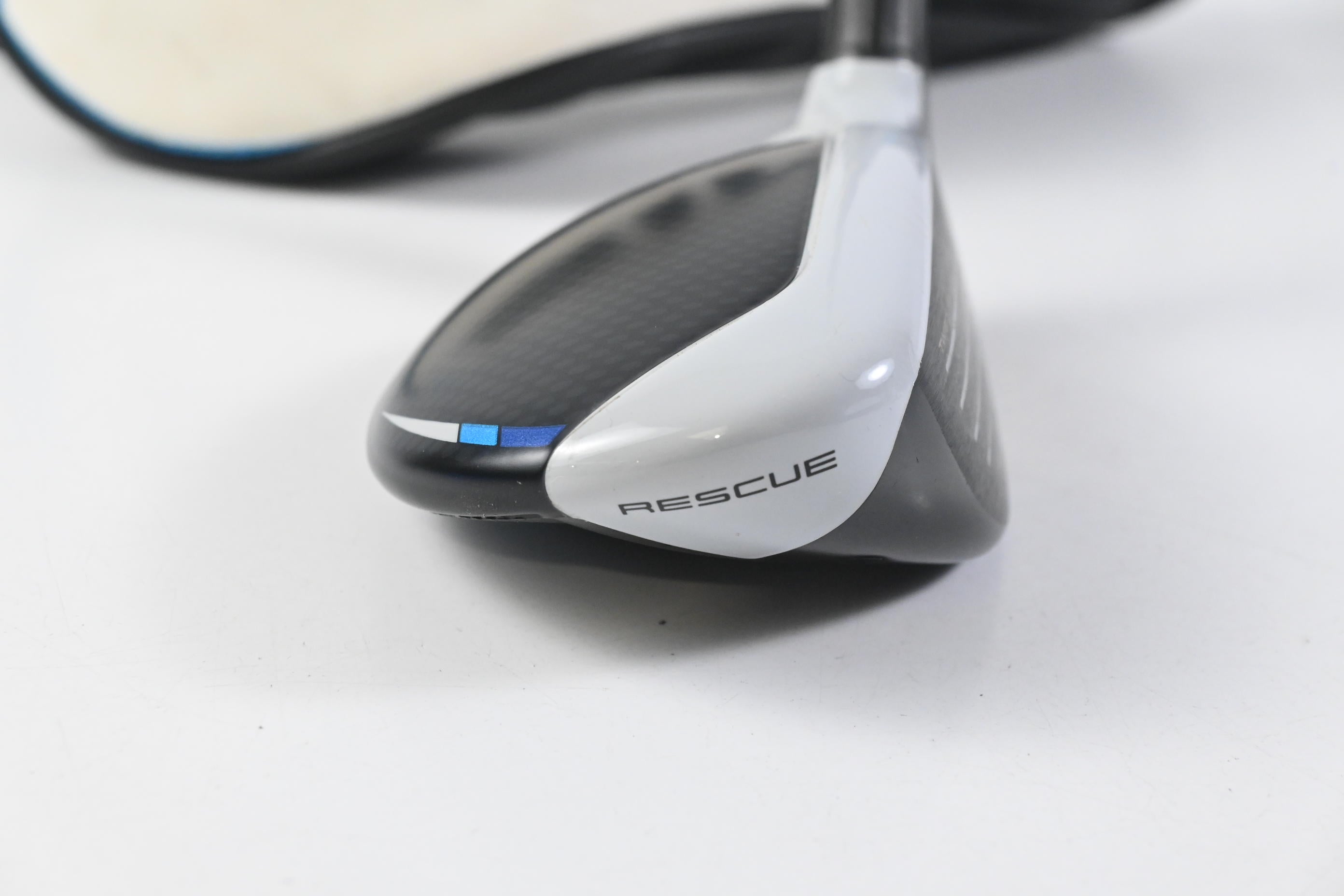 Taylormade SIM2 Max #3 Hybrid / 19 Degree / Stiff Flex Fujikura Ventus Blue 7