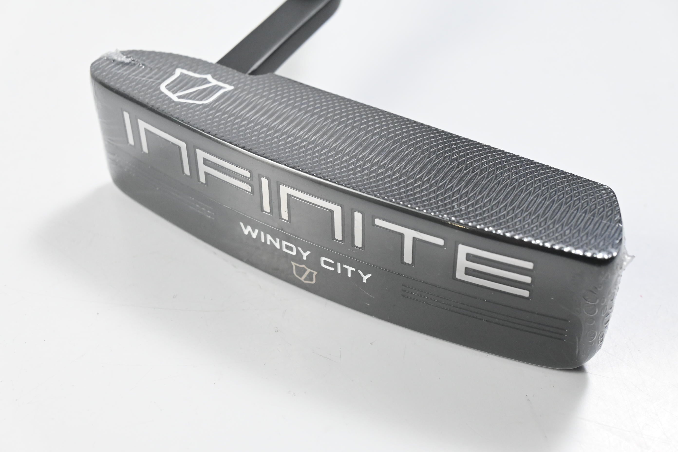 Left Hand Wilson Infinite Windy City 2024 Putter / 34 Inch