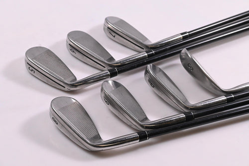 Taylormade M4 Irons / 5-PW+SW / Regular Flex Fujikura Atmos Red 6 Shafts