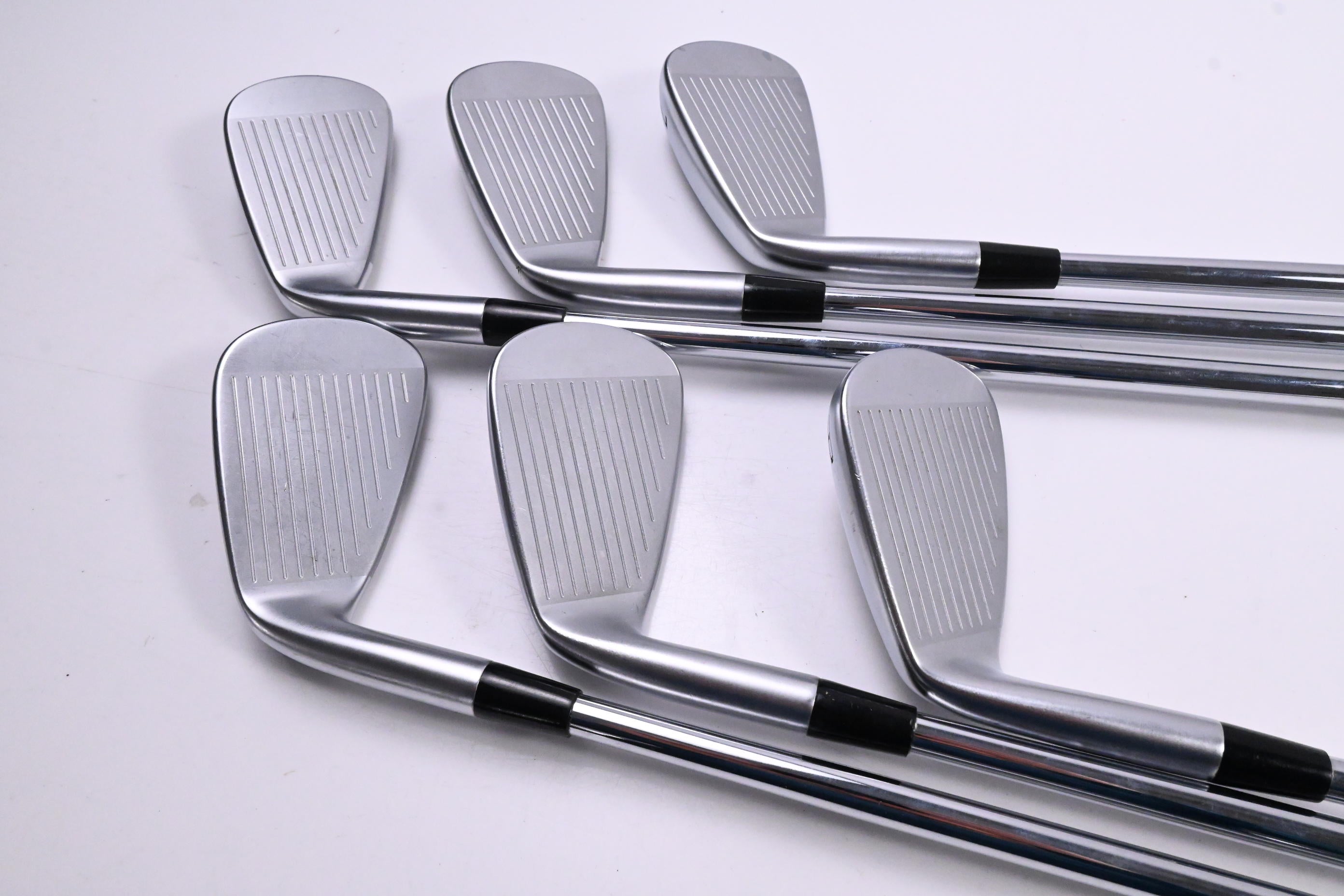 Mizuno JPX 925 Hot Metal Pro Irons / 5-PW / Stiff Flex Dynamic Gold 120 S300