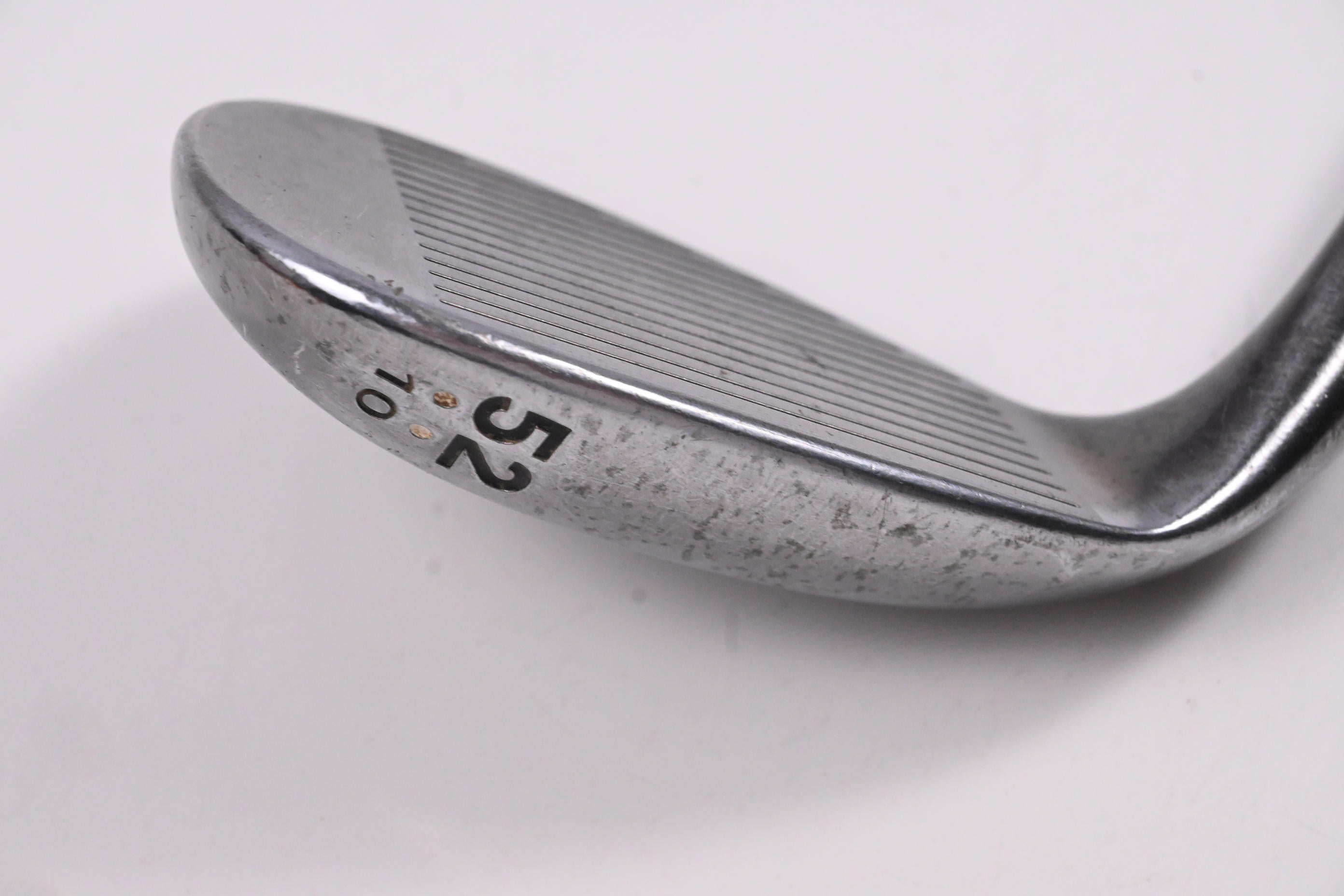 Cleveland CG15 Gap Wedge / 52 Degree / Wedge Flex Dynamic Gold Shaft
