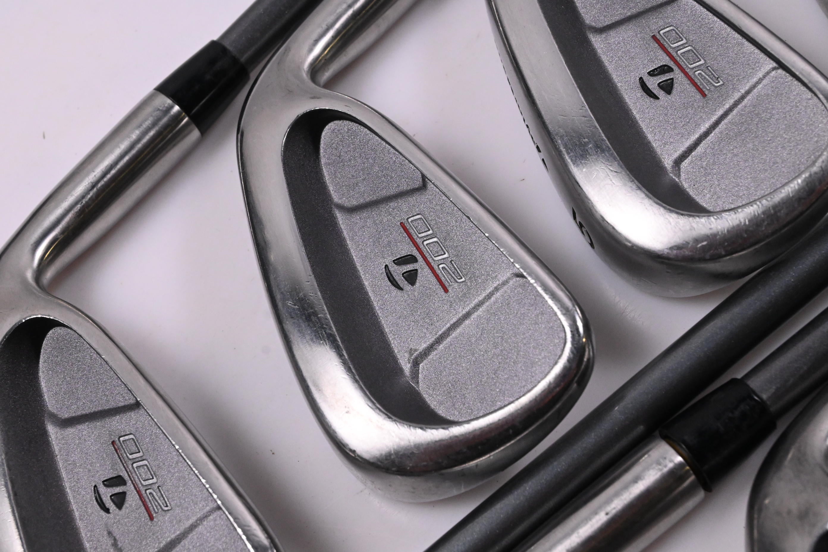 Taylormade 200 Steel Irons / 3-PW+SW / Regular Flex Taylormade Lite 80 Shafts