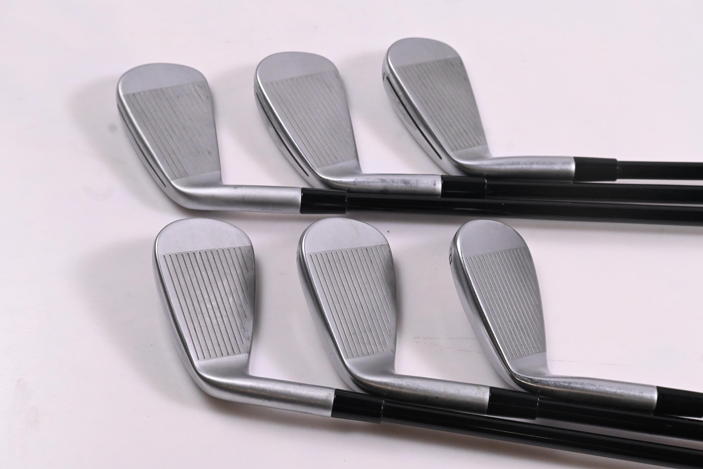 Taylormade P790 2023 Irons / 5-PW / Regular Flex Ventus TR Blue 6 Shafts