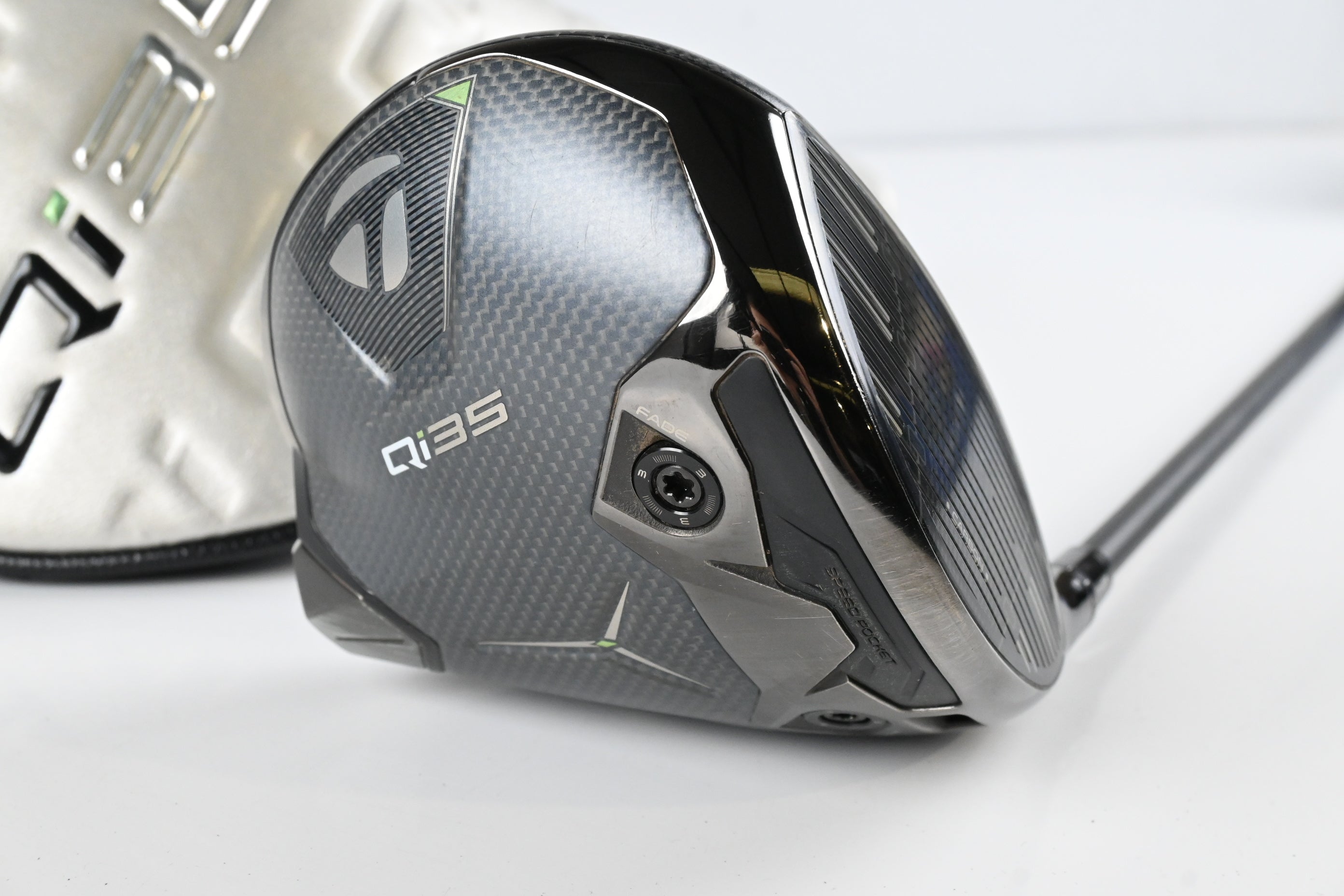Taylormade Qi35 Max Driver / 9 Degree / Regular Flex Kai'li Dark Waves Blue 60