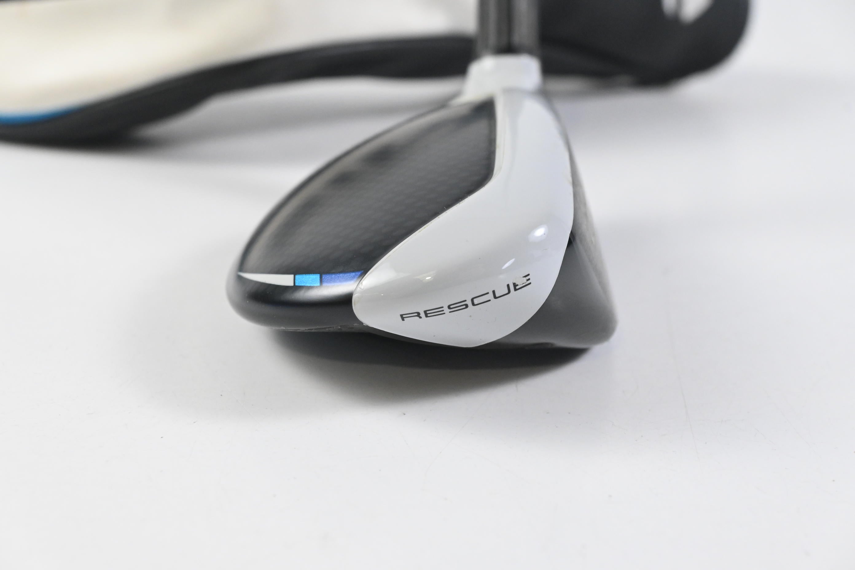 Taylormade SIM2 Max #3 Hybrid / 19 Degree / Regular Flex Fujikura Ventus Blue 6