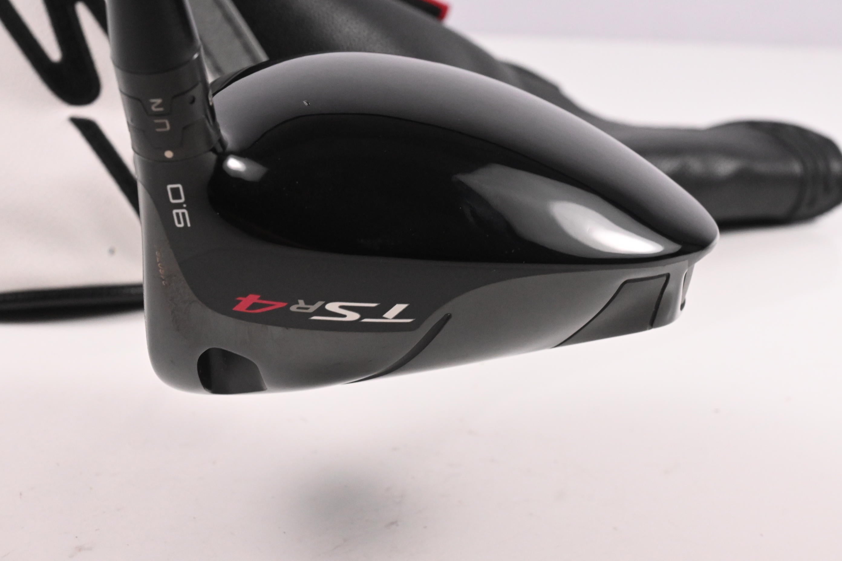 Titleist TSR4 Driver / 9 Degree / Regular Flex HZRDUS GEN5 Black 60 Shaft