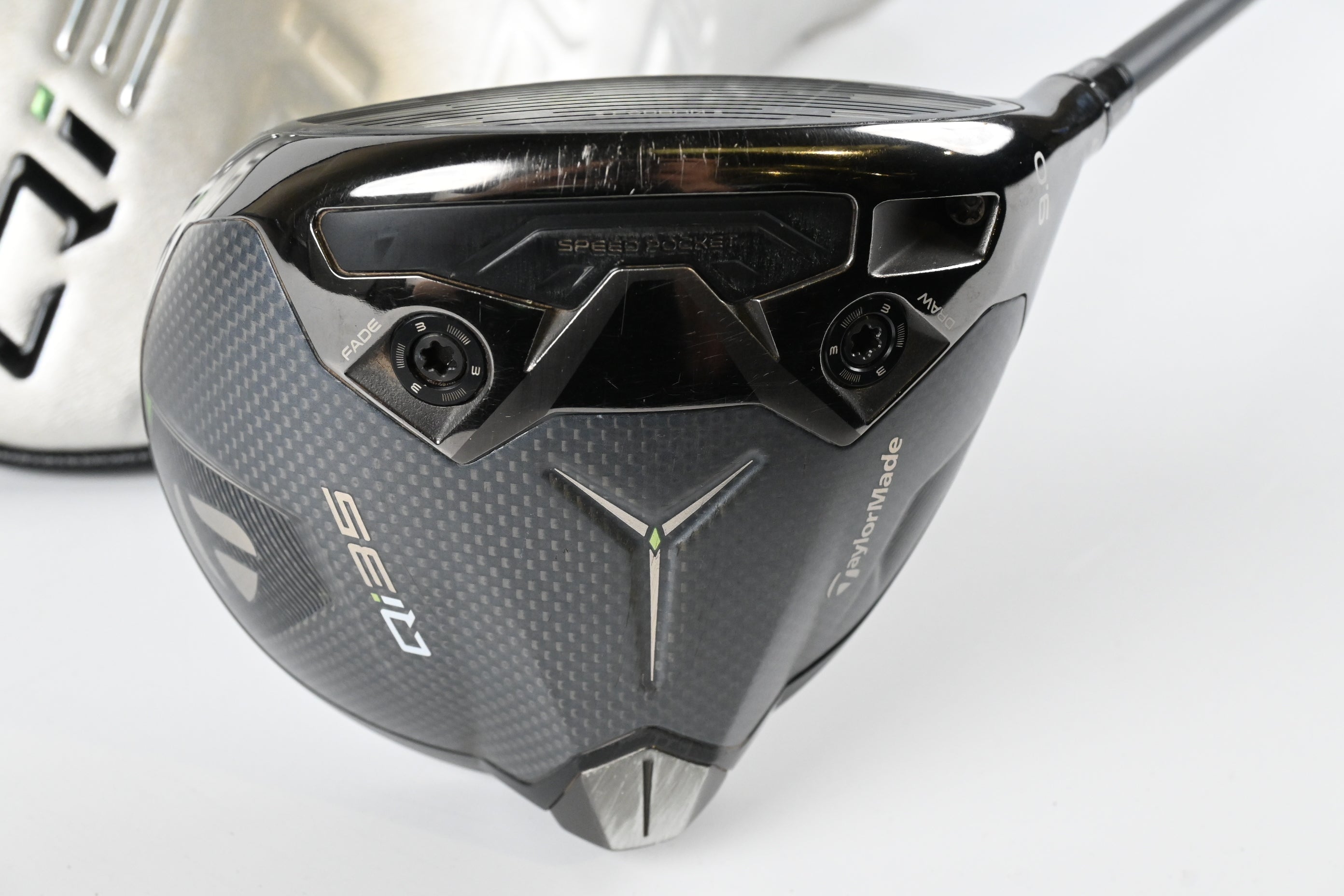Taylormade Qi35 Max Driver / 9 Degree / Regular Flex Kai'li Dark Waves Blue 60