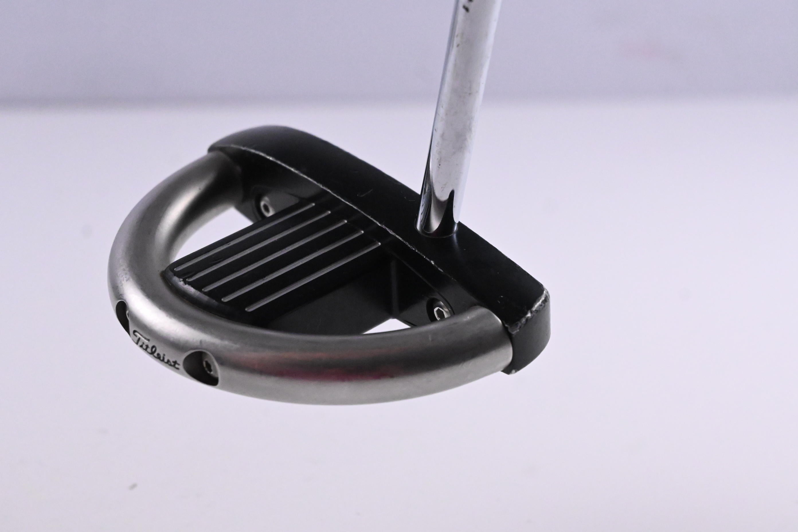 Left Hand Scotty Cameron Futura Phantom Putter / 35 Inch