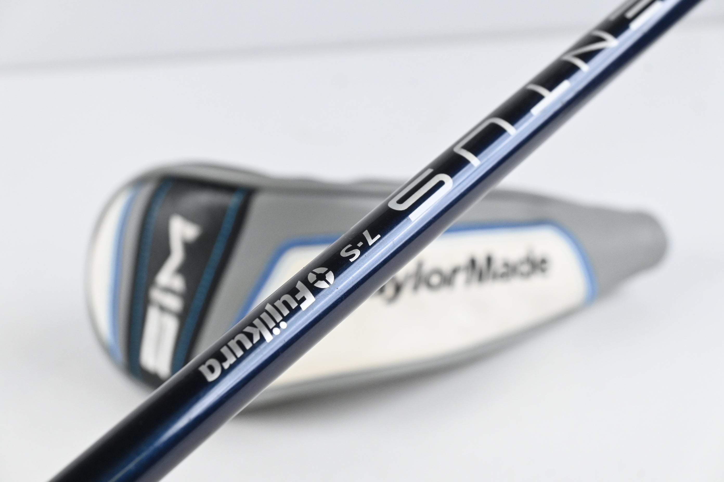 Taylormade SIM Max #4 Hybrid / 22 Degree / Stiff Flex Fujikura Ventus Blue 7 Shaft