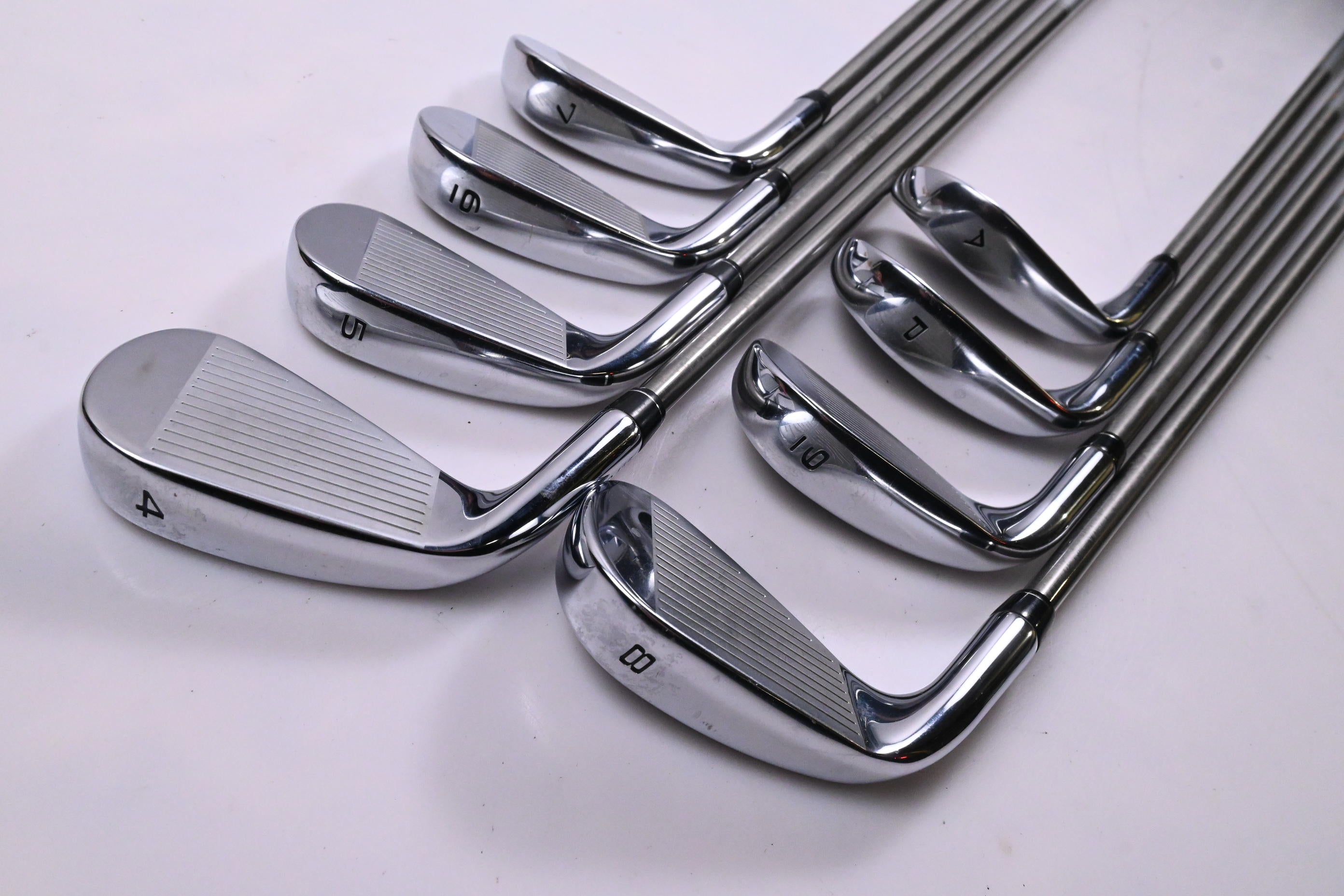 Callaway Paradym Irons / 4-PW+AW / Regular Flex Aerotech SteelFiber i80 Shafts