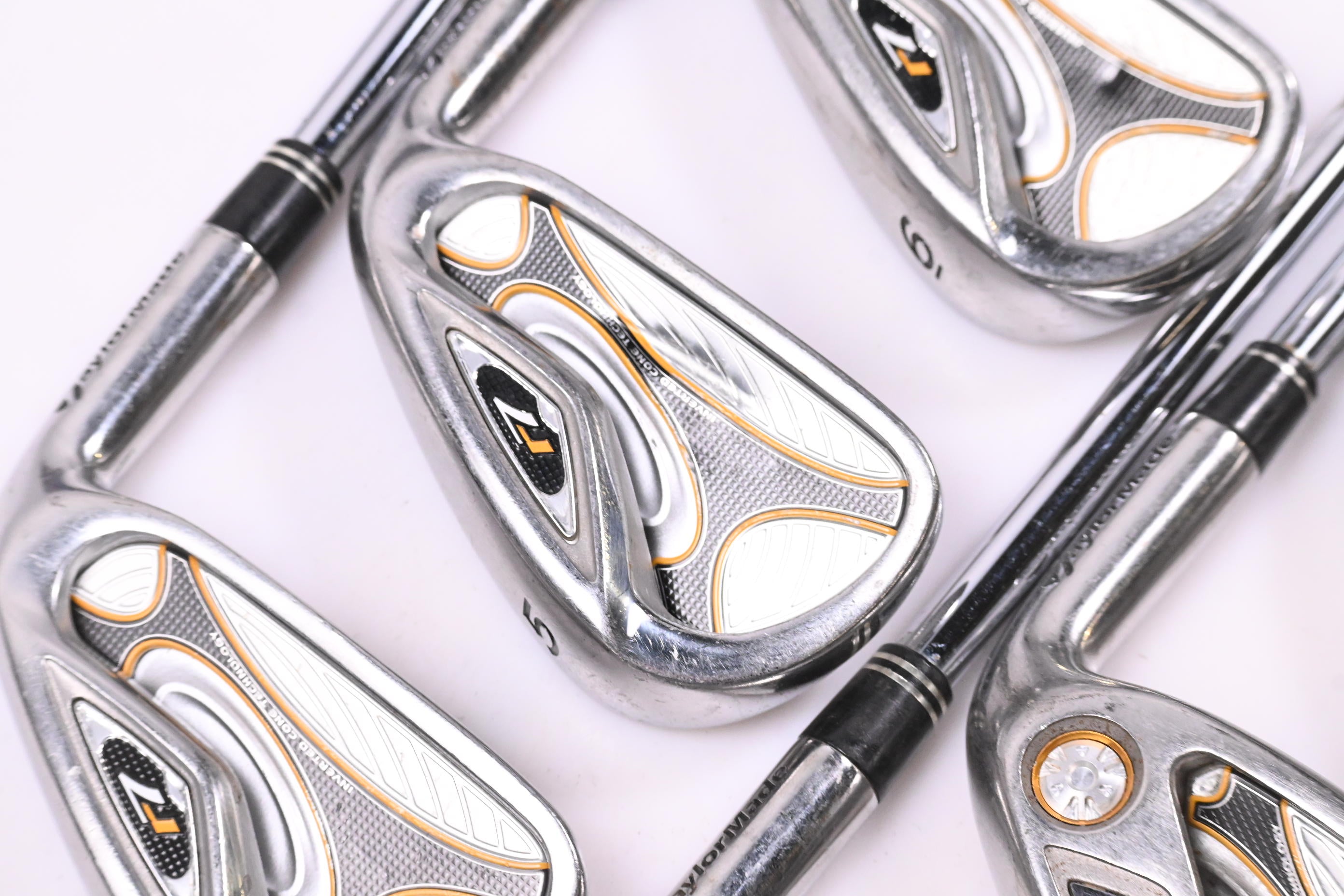 Taylormade R7 Irons / 4-9i / Stiff Flex Taylormade 90 Shafts