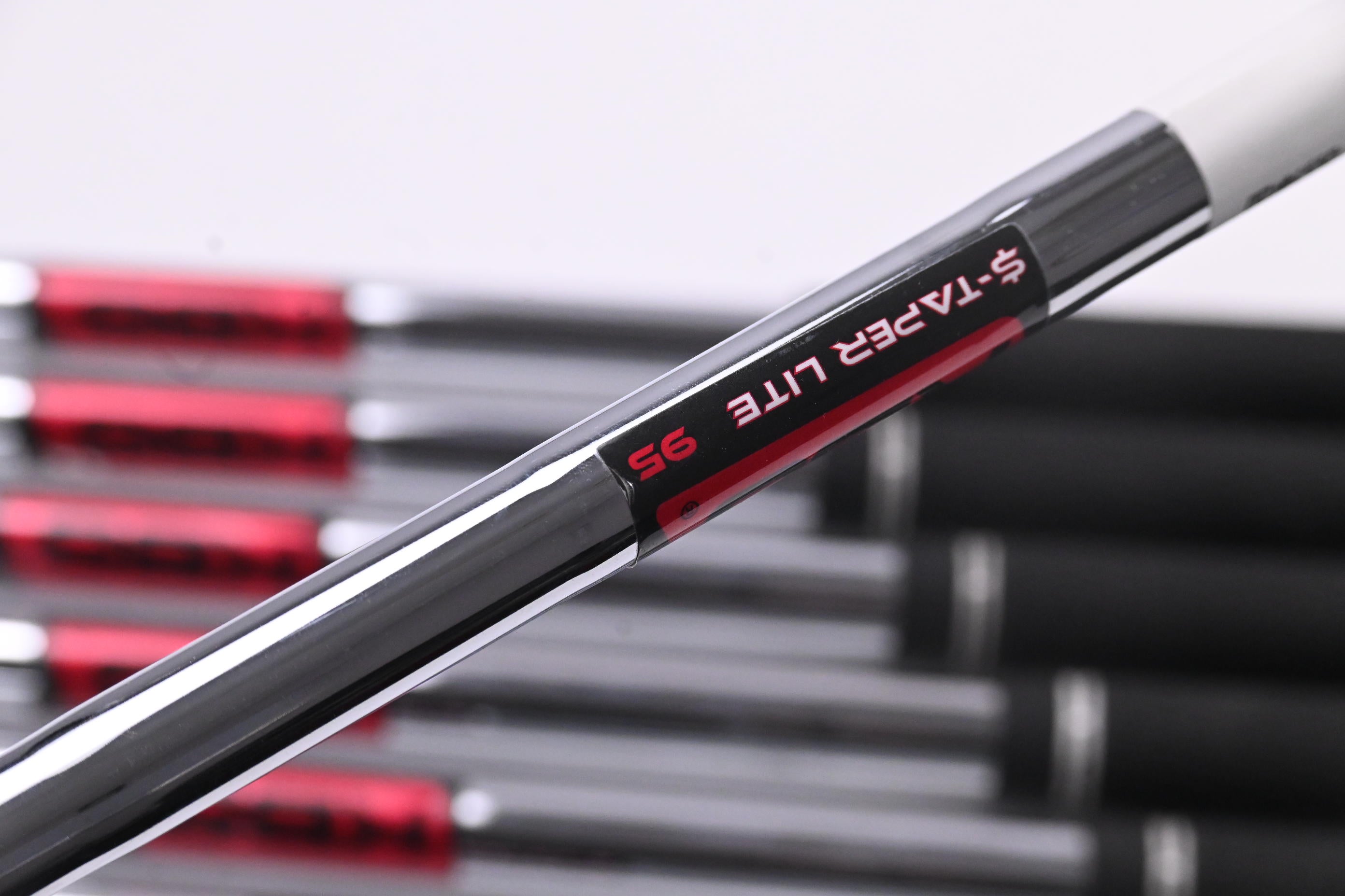 Mizuno JPX 923 Forged Irons / 4-PW+GW / Regular Flex KBS $-Taper Lite 95 Shafts