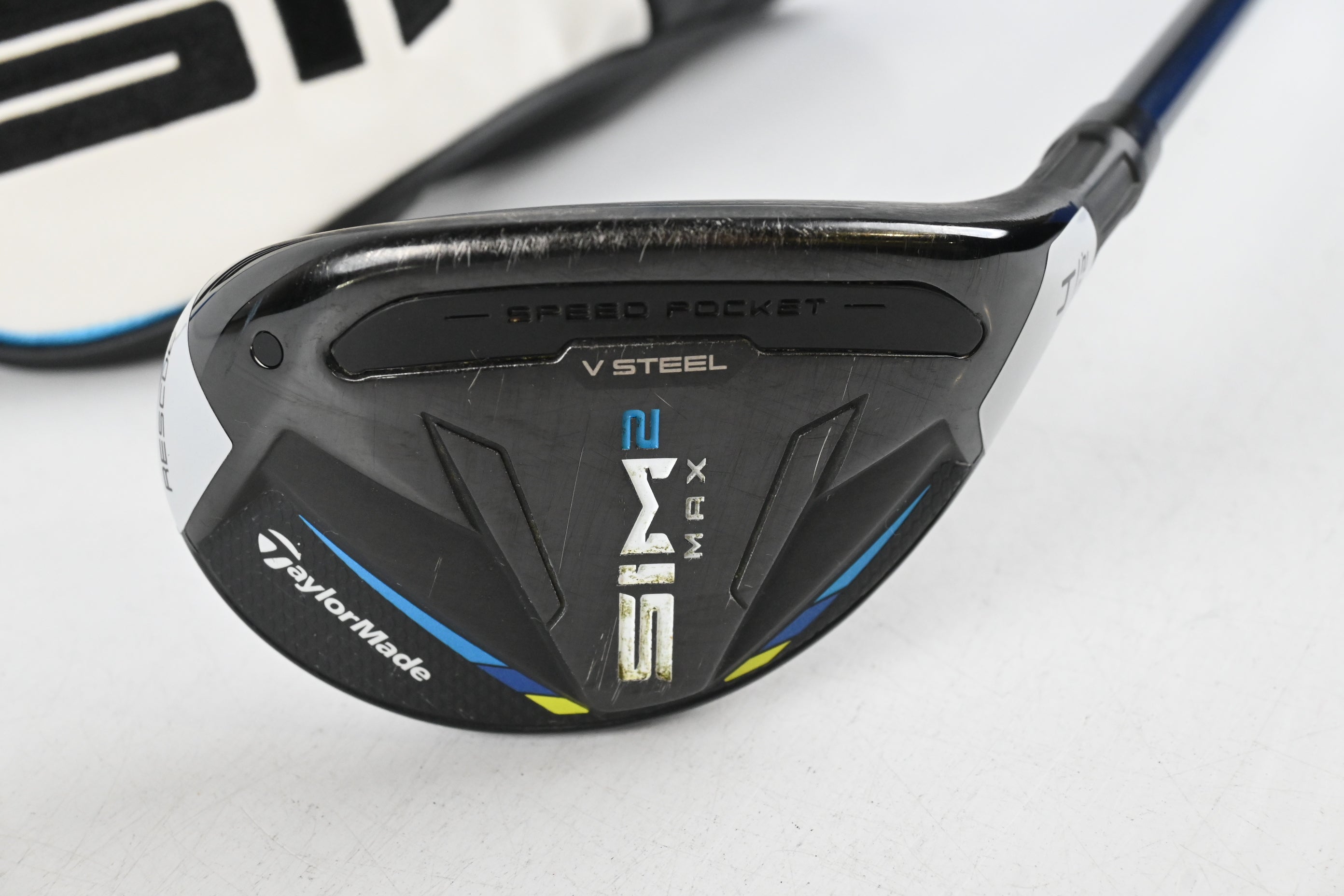 Taylormade SIM2 Max #4 Hybrid / 22 Degree / Regular Flex Fujikura Ventus Blue 6
