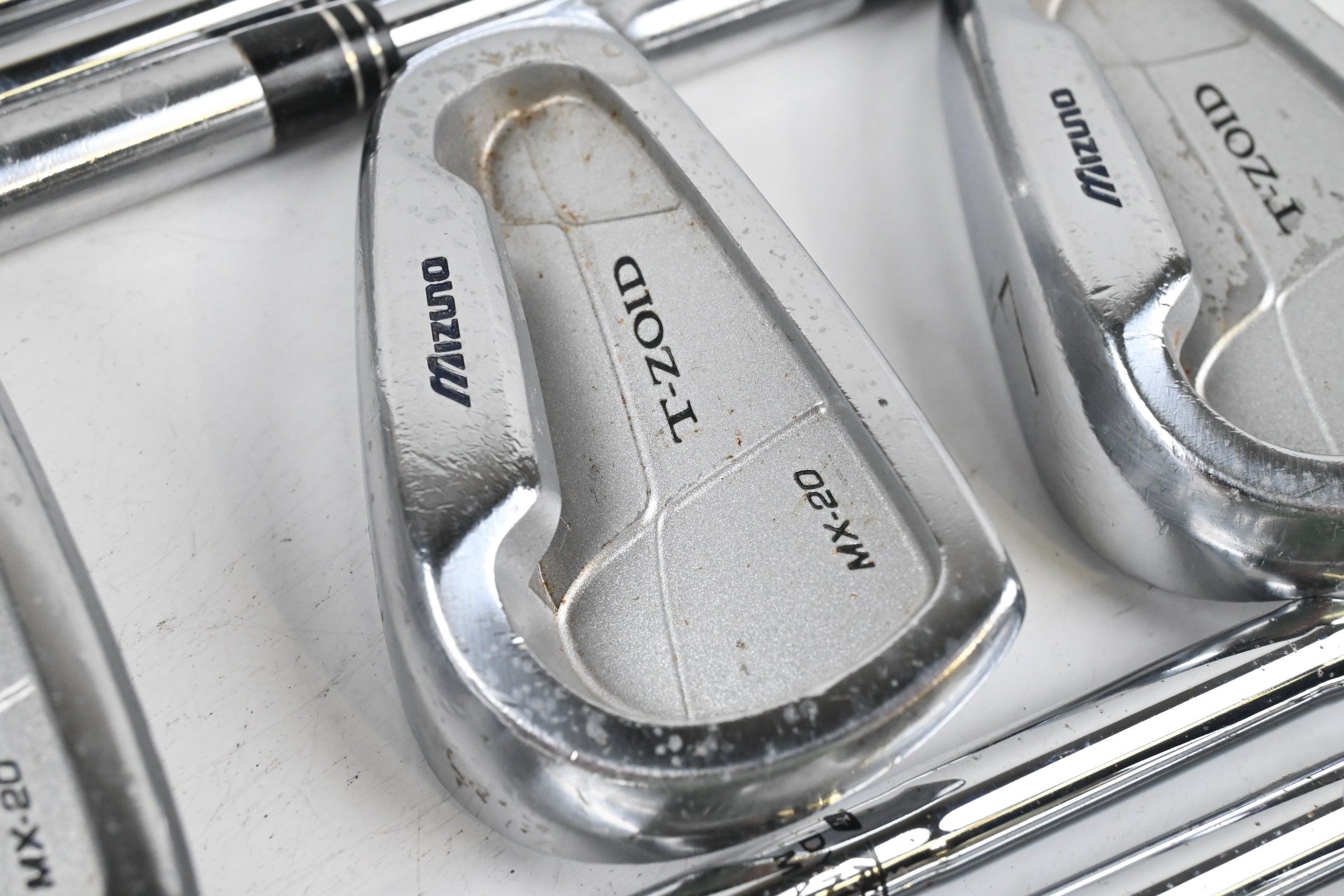 Mizuno MX-20 Irons / 3-PW+GW+SW / Stiff Flex Dynamic Gold S300 Shafts