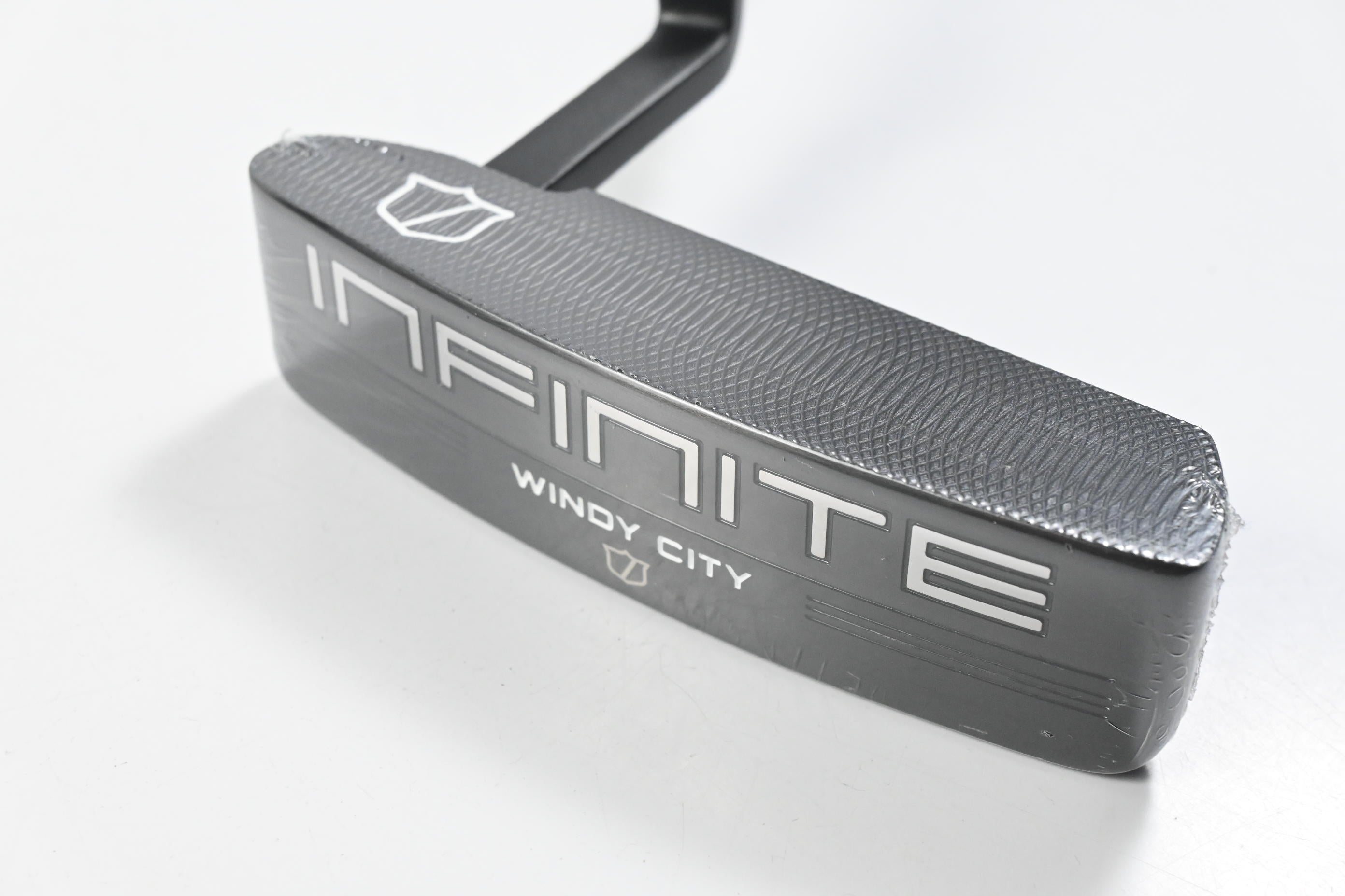 Left Hand Wilson Infinite Windy City 2024 Putter / 34 Inch