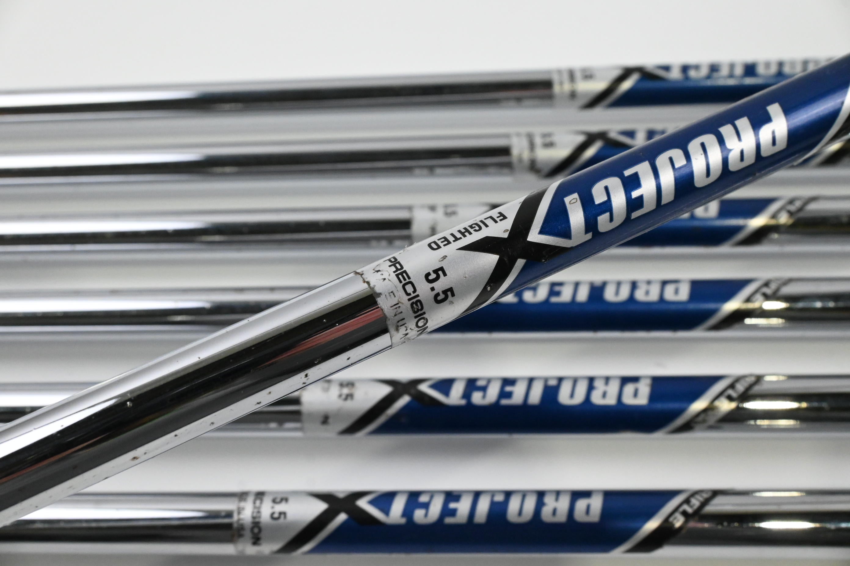 Left Hand Callaway RAZR X Tour Irons / 4-PW / Regular Flex Project X Rifle