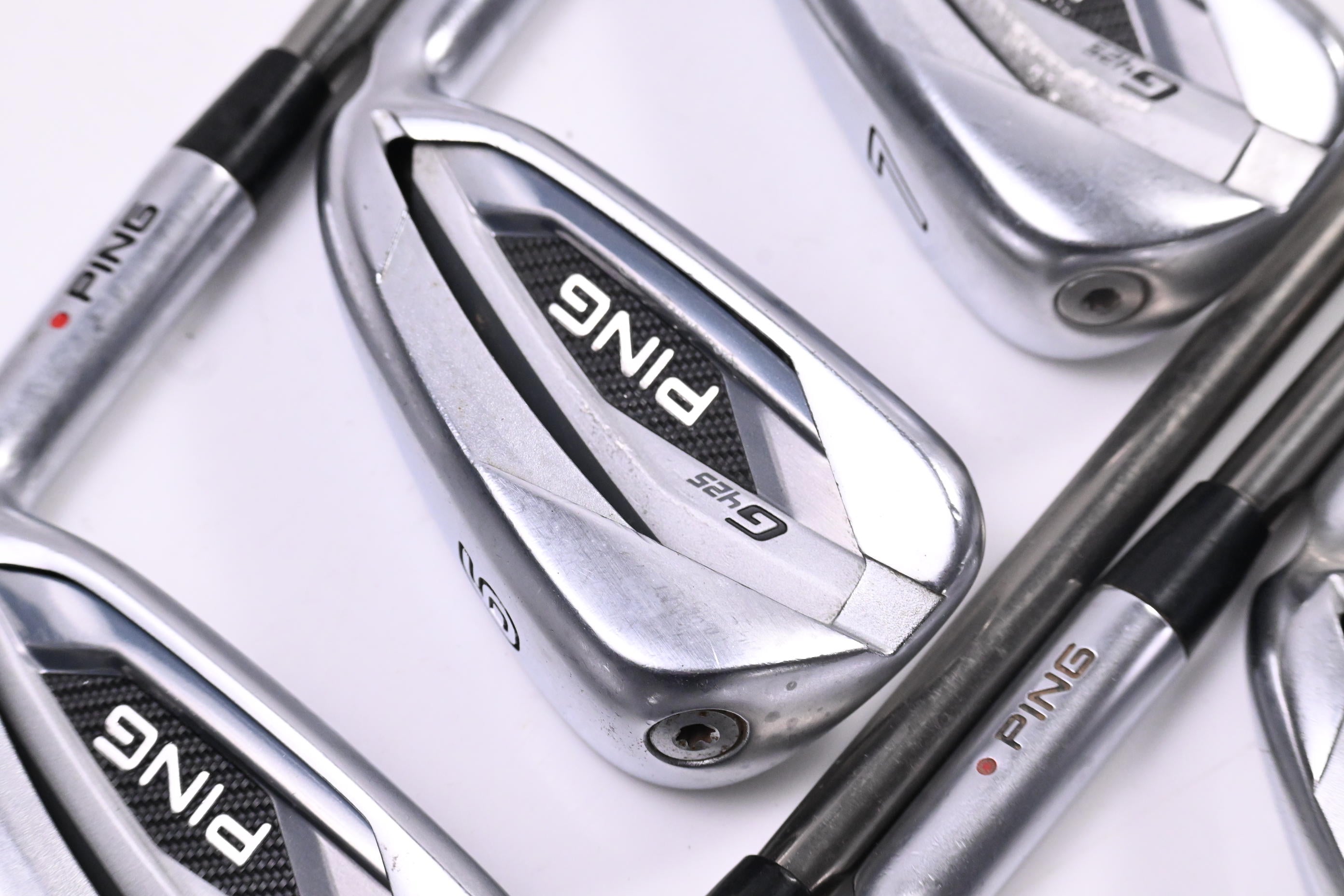 Ping G425 Irons / 5-PW+UW / Red Dot / Stiff Flex UST Recoil ES 780 Shafts