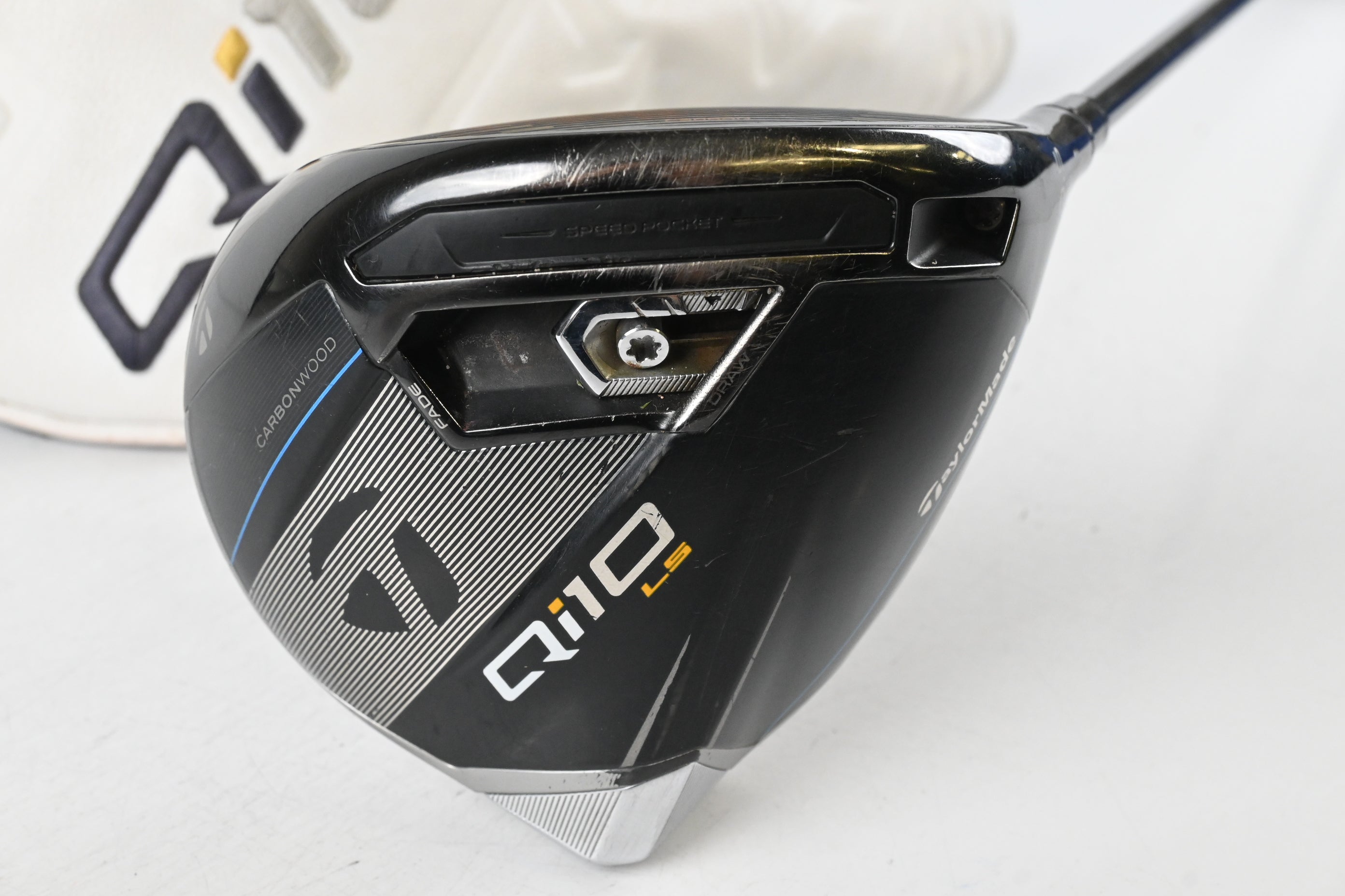 Taylormade Qi10 LS Driver / 10.5 Degree / Regular Flex Fujikura Atmos Red 5