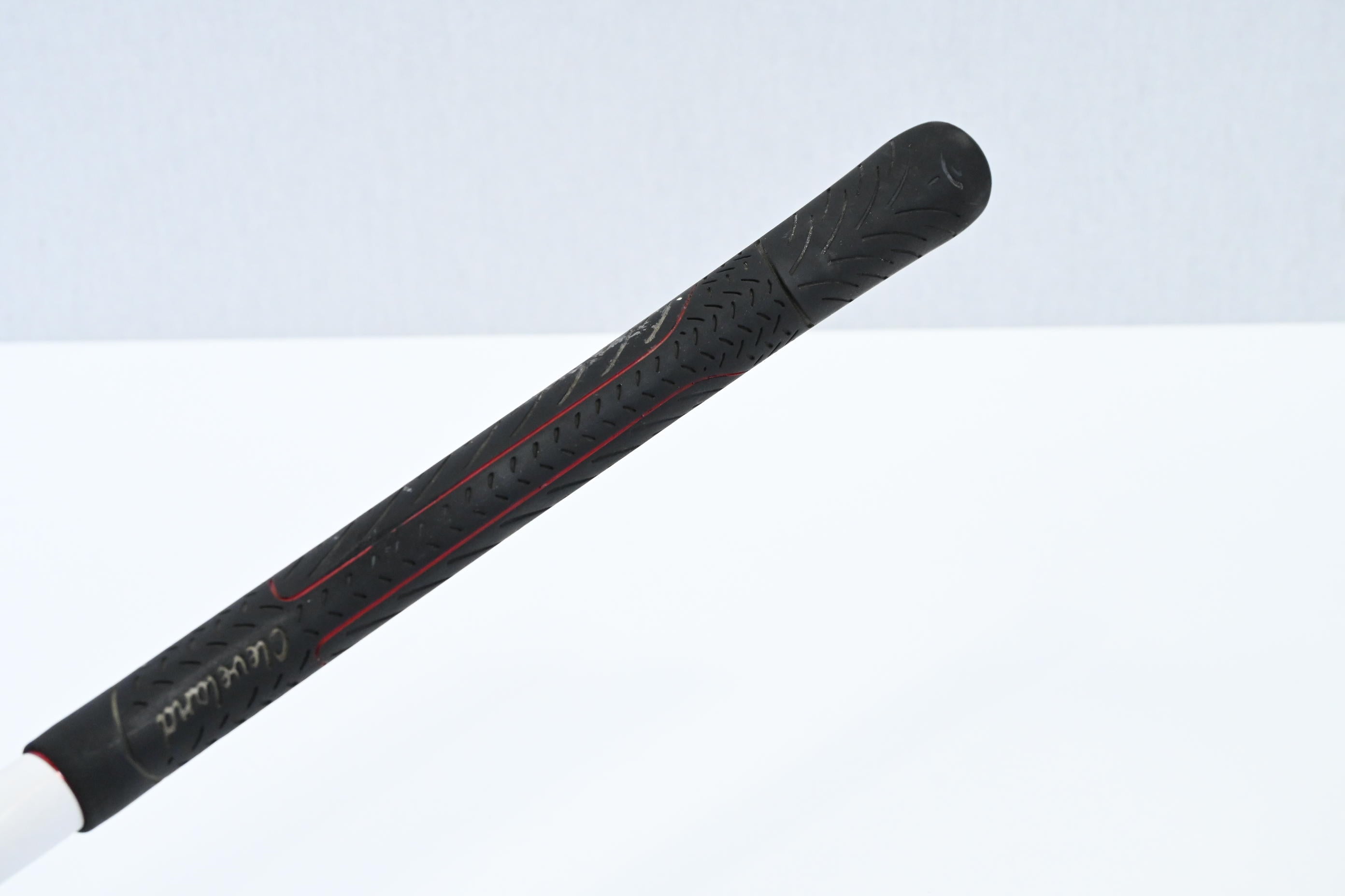 Left Hand Cleveland HiBore XLS Driver / 10.5 Degree / Stiff Flex Fujikura Fit-On