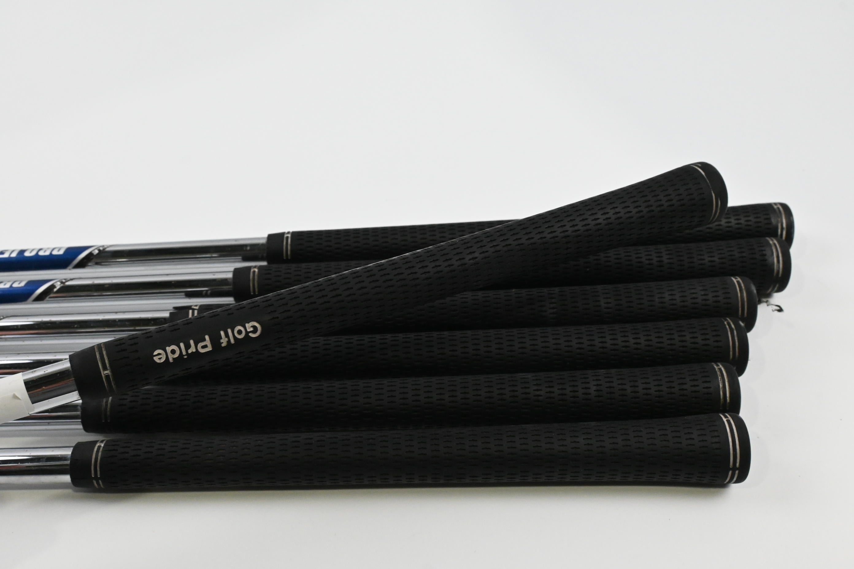 Left Hand Callaway RAZR X Tour Irons / 4-PW / Regular Flex Project X Rifle