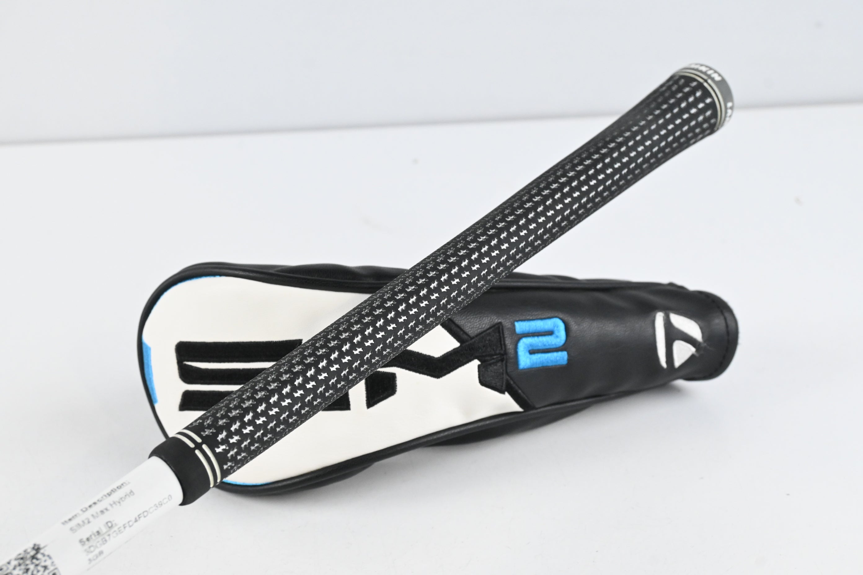 Taylormade SIM2 Max #4 Hybrid / 22 Degree / Regular Flex Fujikura Ventus Blue 6