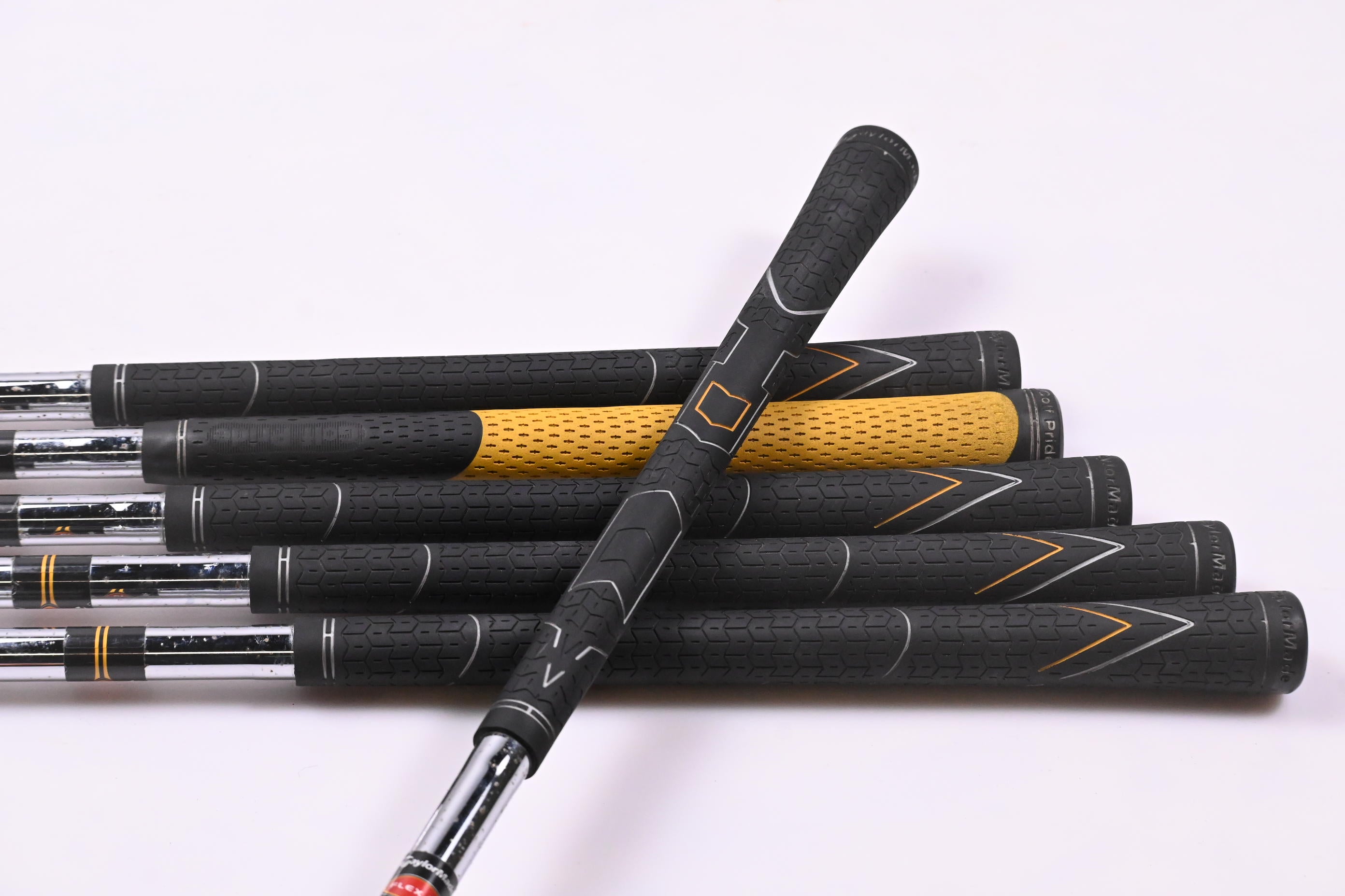 Taylormade R7 Irons / 4-9i / Stiff Flex Taylormade 90 Shafts