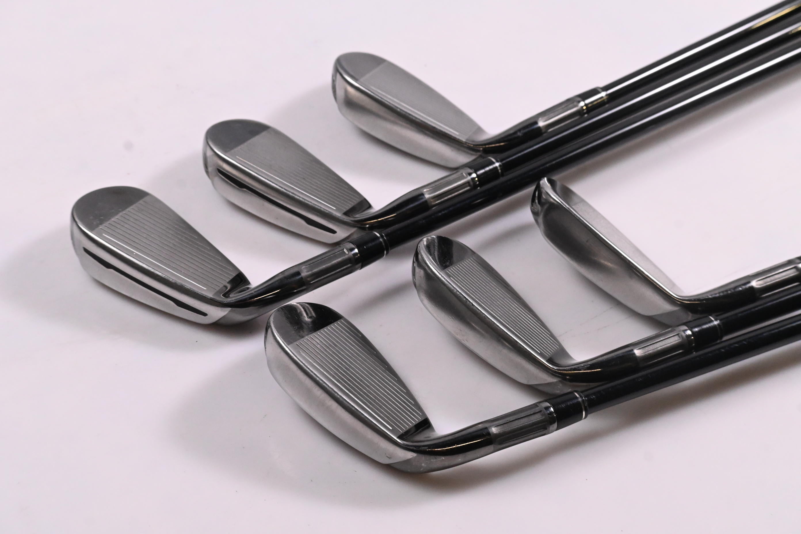 Taylormade M2 2016 Irons / 6-PW+GW / Regular Flex Taylormade Reax 65 Shafts