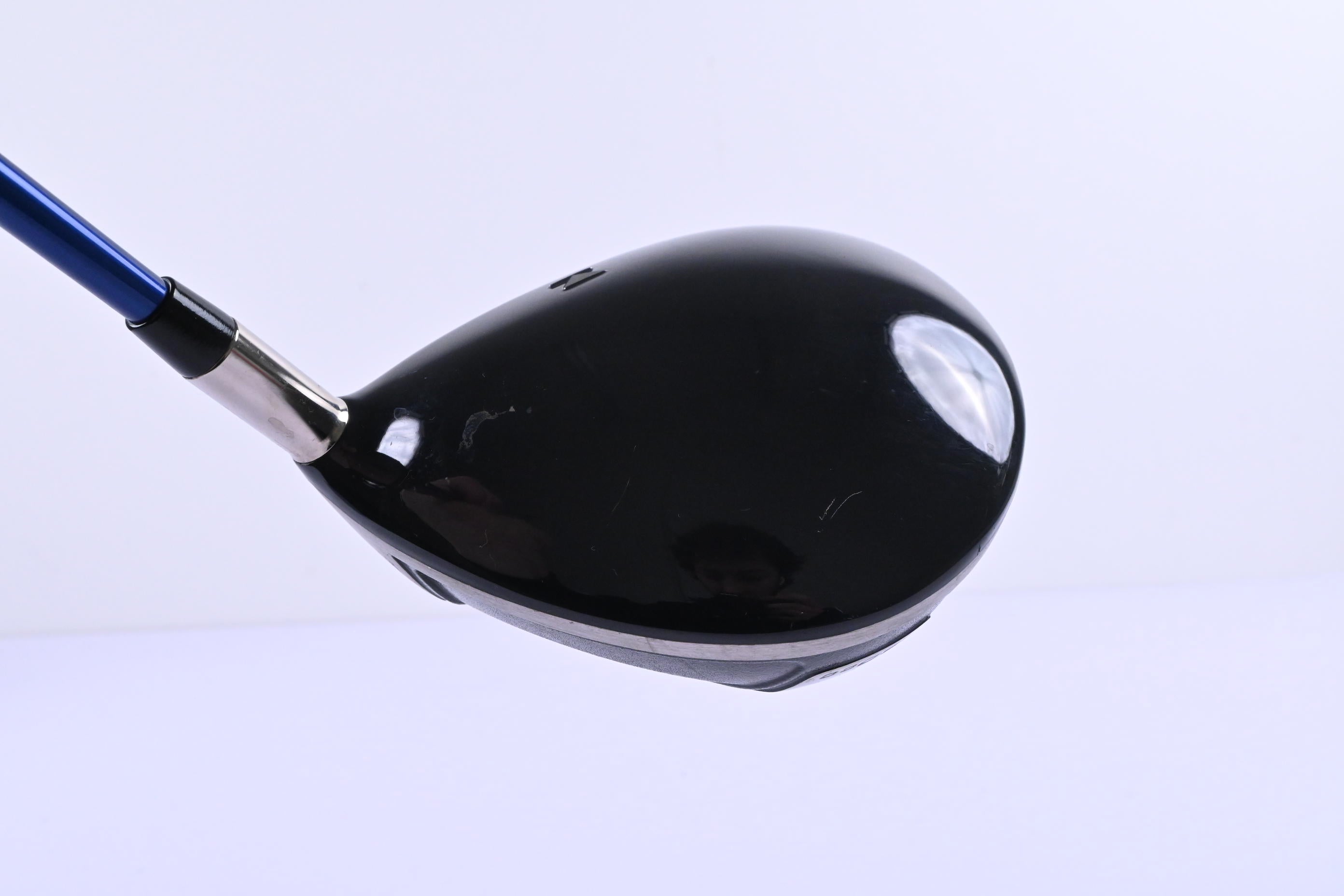 Titleist 907 D2 Driver / 9.5 Degree / Stiff Flex Graphite Design Tour AD YS-6+