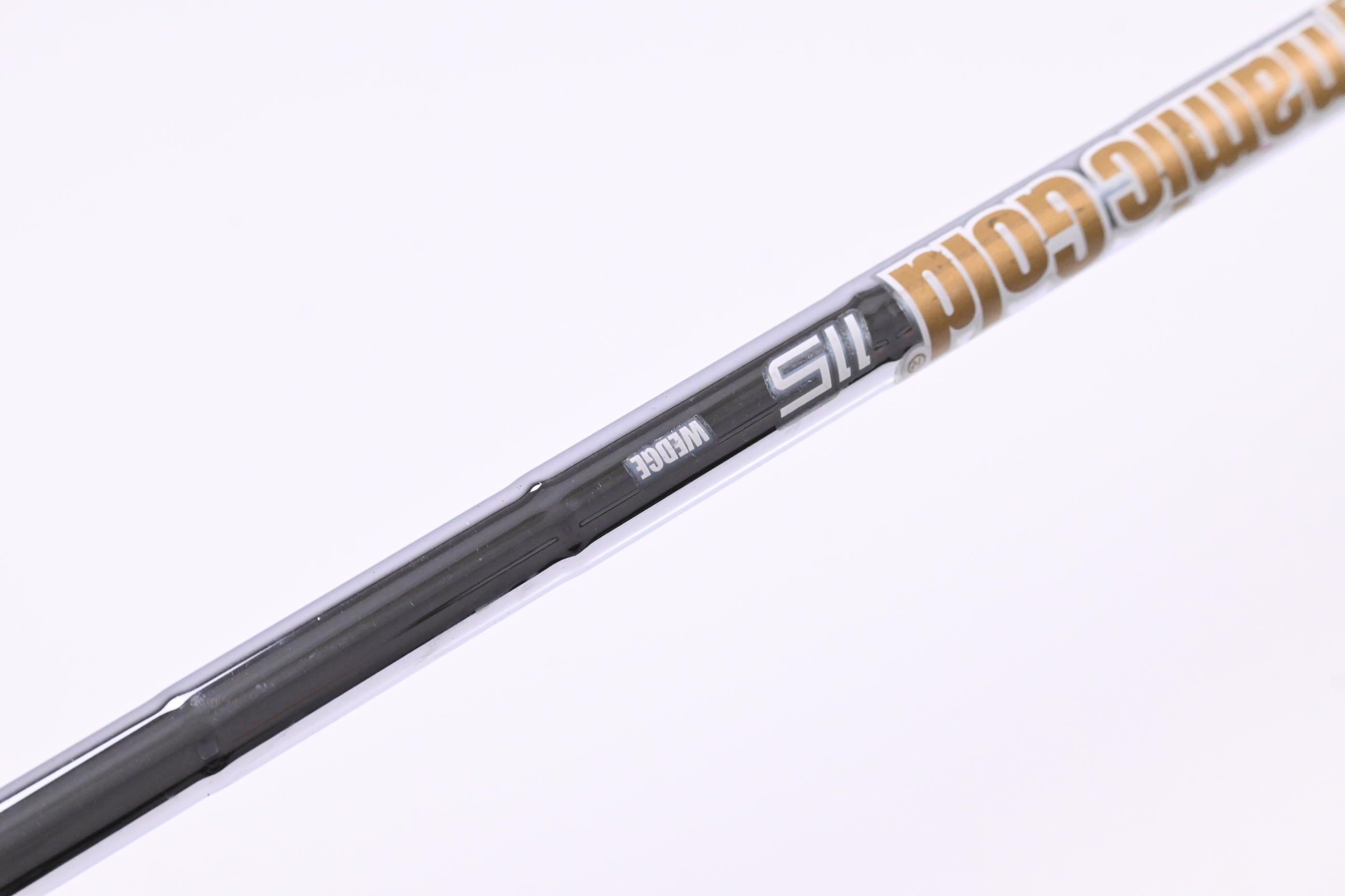 Cleveland CBX 2 Lob Wedge / 60 Degree / Wedge Flex Dynamic Gold 115 Shaft