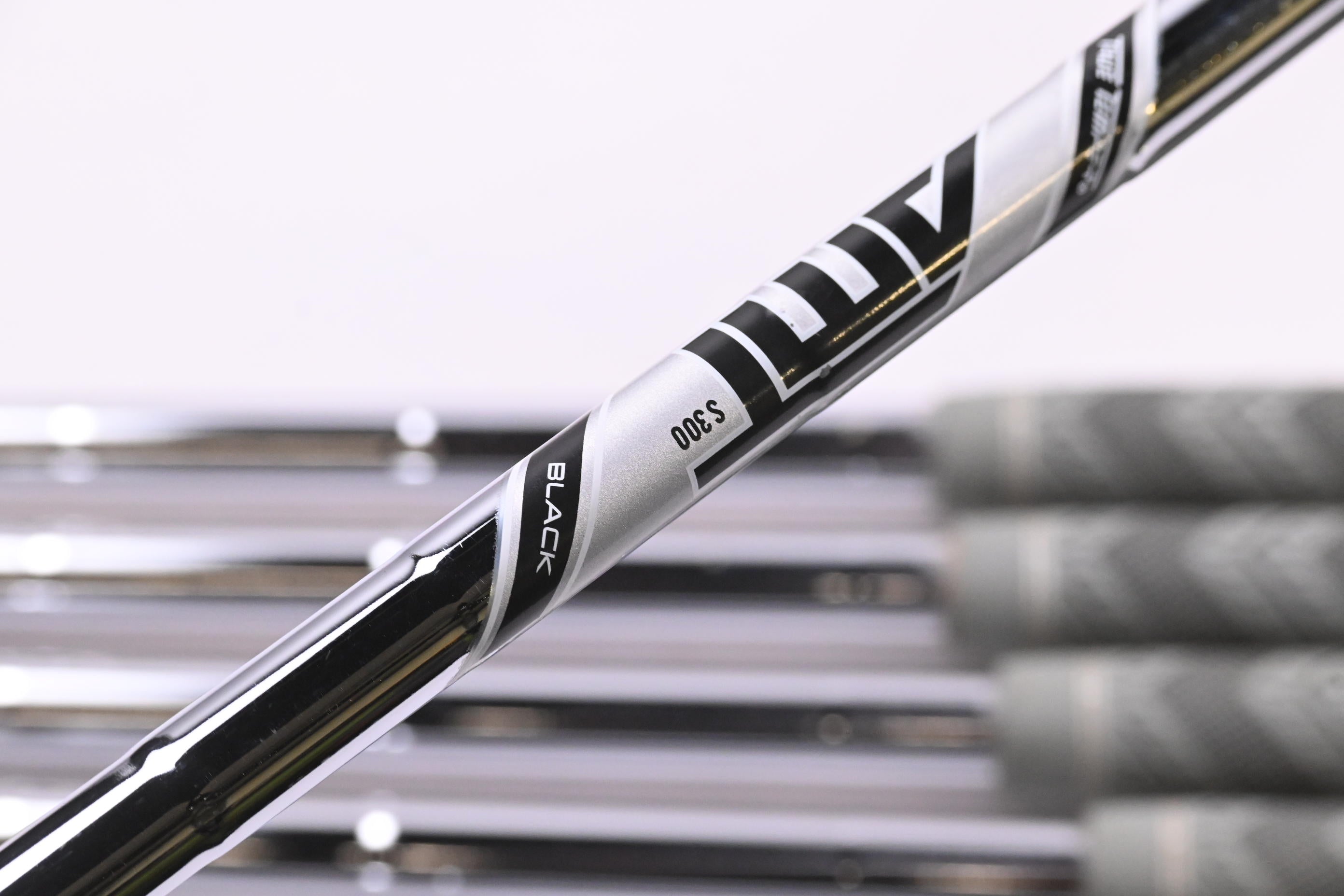Titleist T200 2023 Irons / 6-PW+48° / Stiff Flex AMT Black S300 Shafts