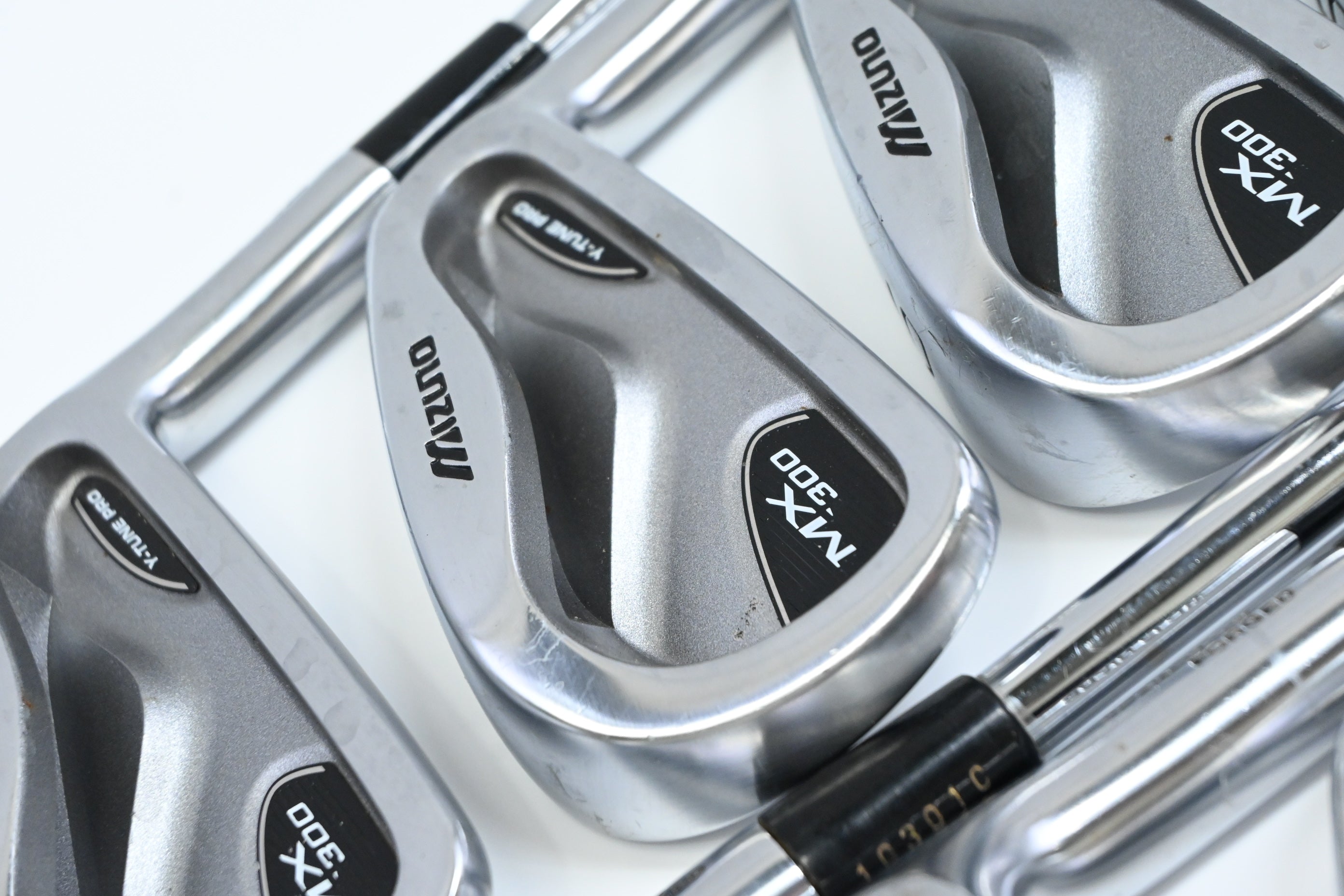 Mizuno MX-300 Irons / 3-PW / Regular Flex Dynalite Gold R300 Shafts