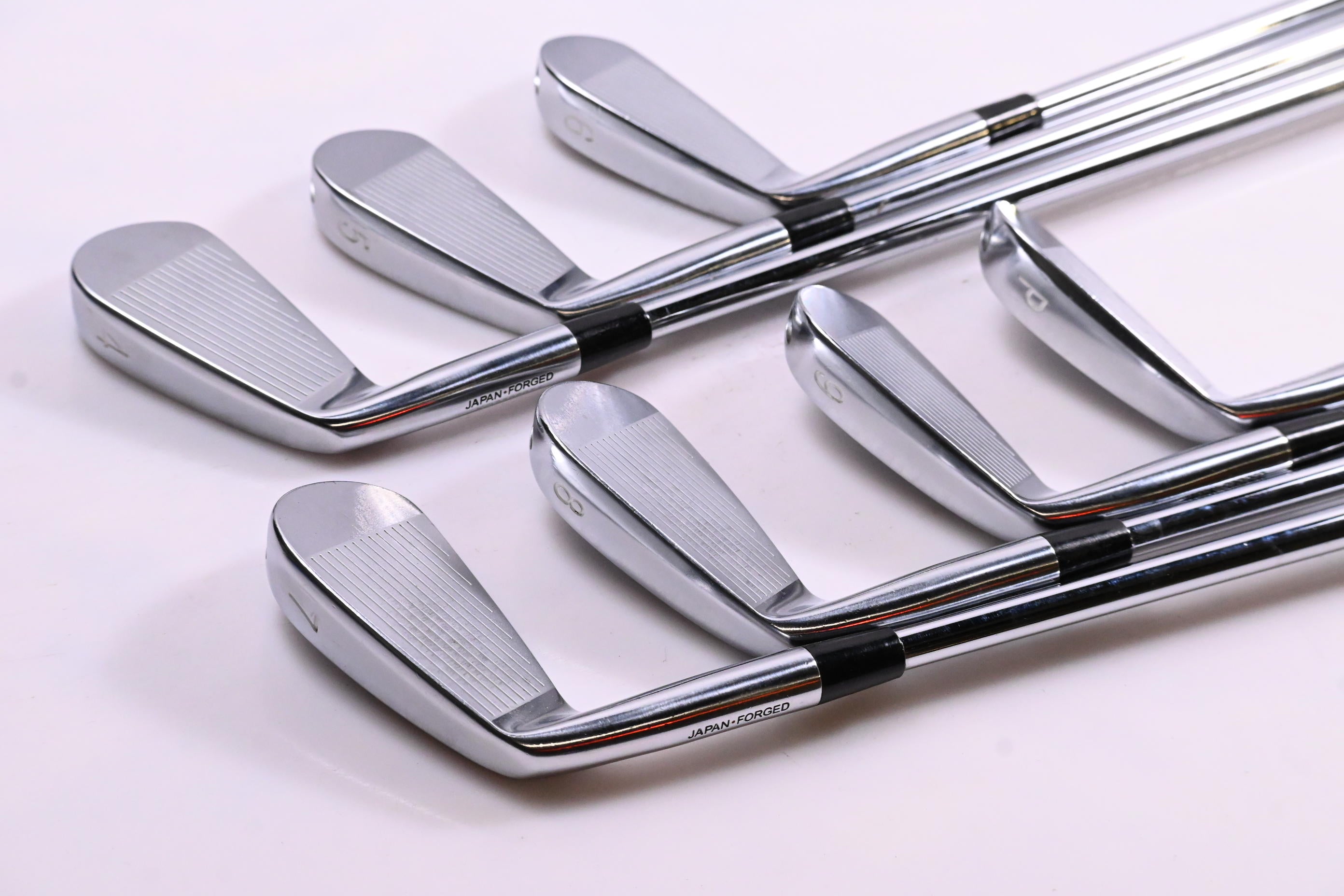 Vega Mizar Pro Irons / 4-PW / X-Flex Project X Steel Shafts