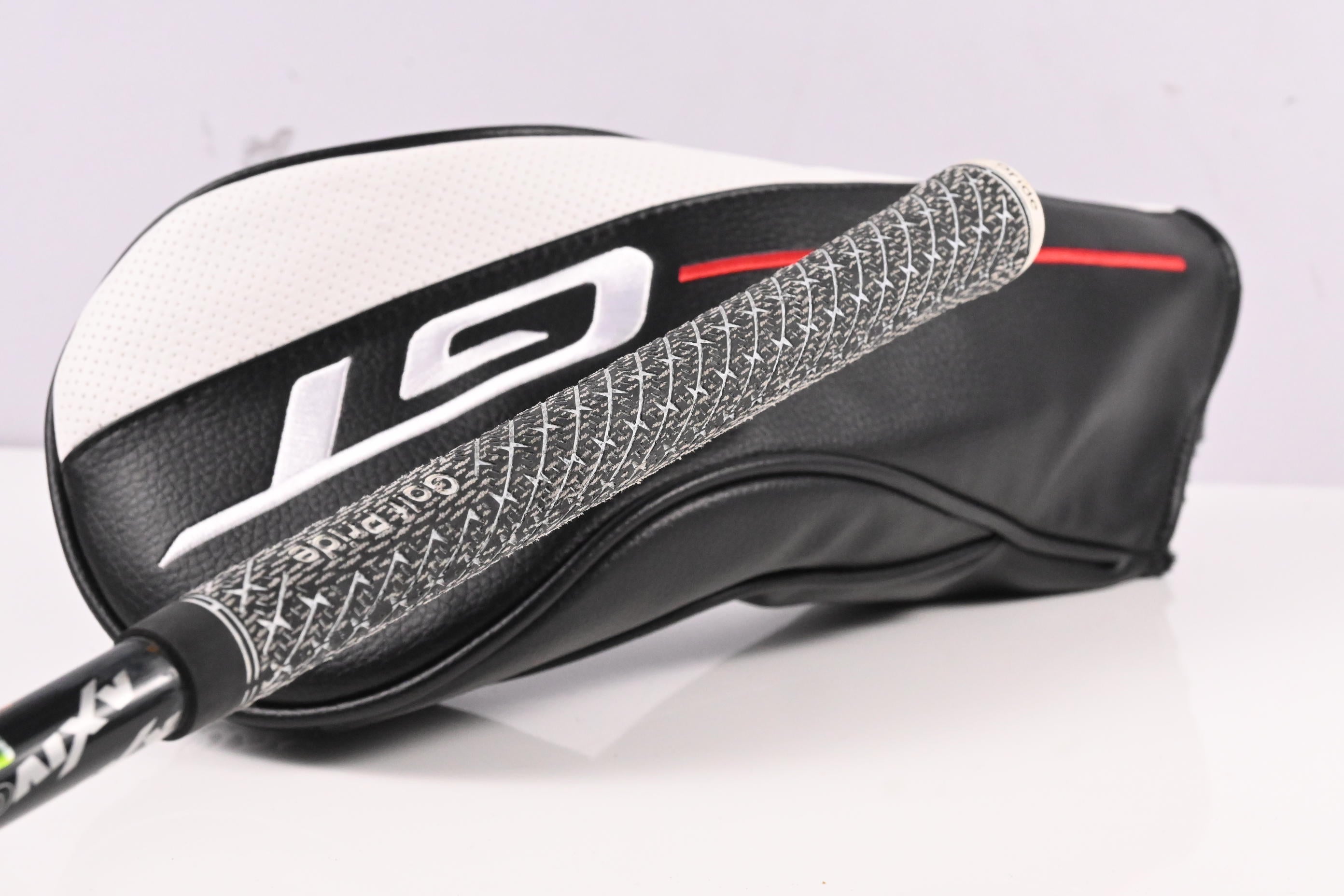 Titleist GT3 Driver / 10 Degree / X-Flex UST Mamiya Proforce Axiv Shaft