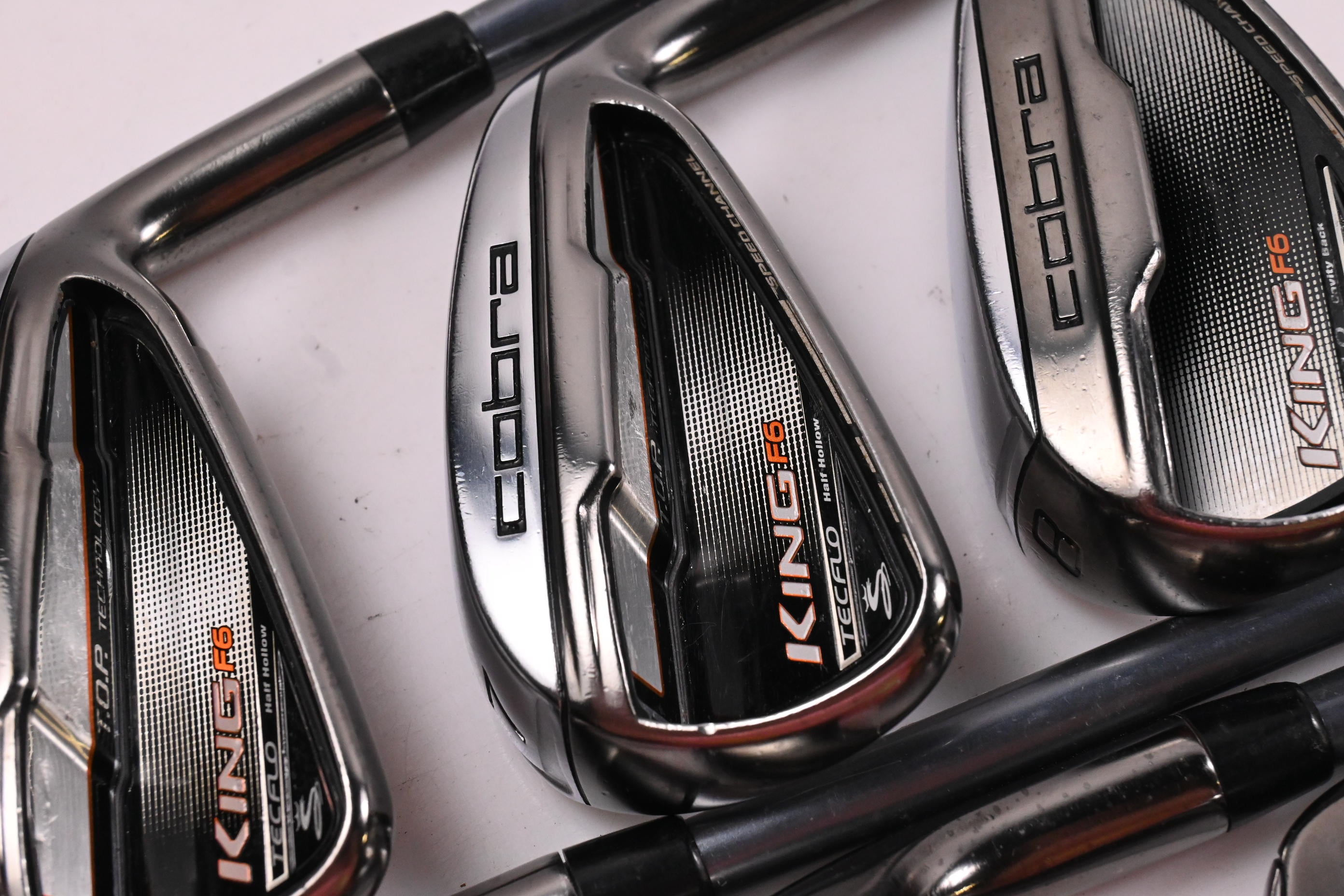Cobra King F6 Irons / 6-PW+GW / Senior Flex Matrix Ozik Q4 Red Tie 65 Shafts