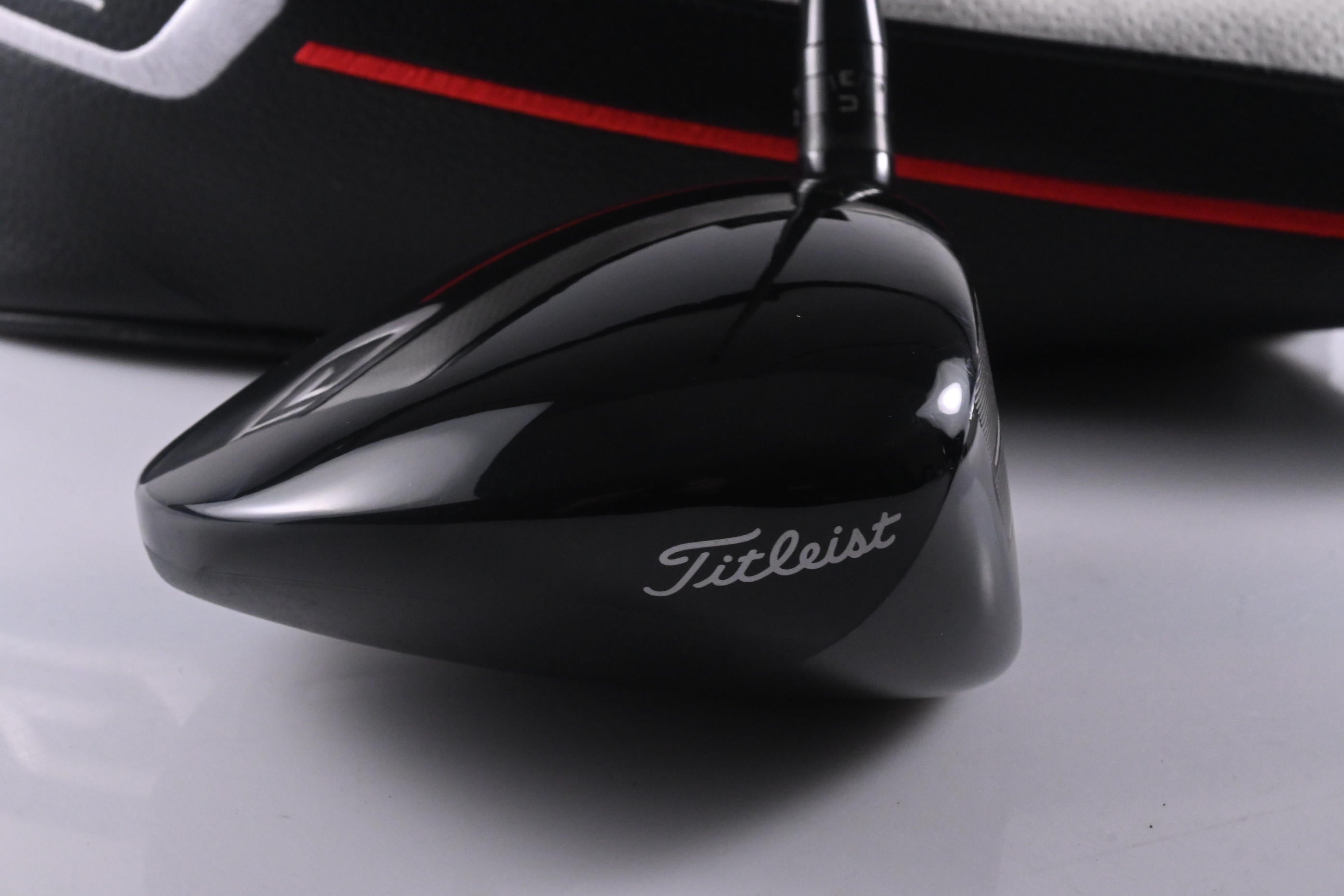 Titleist GT3 Driver / 9 Degree / Regular Flex Tensei AV Blue 55 Shaft w/ SFW
