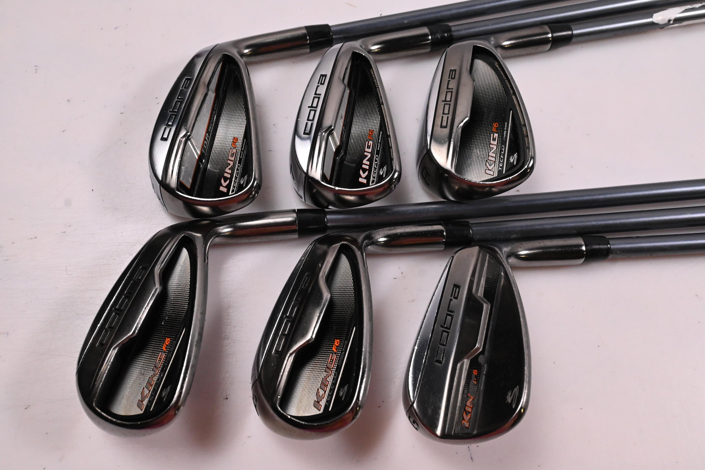 Cobra King F6 Irons / 6-PW+GW / Senior Flex Matrix Ozik Q4 Red Tie 65 Shafts
