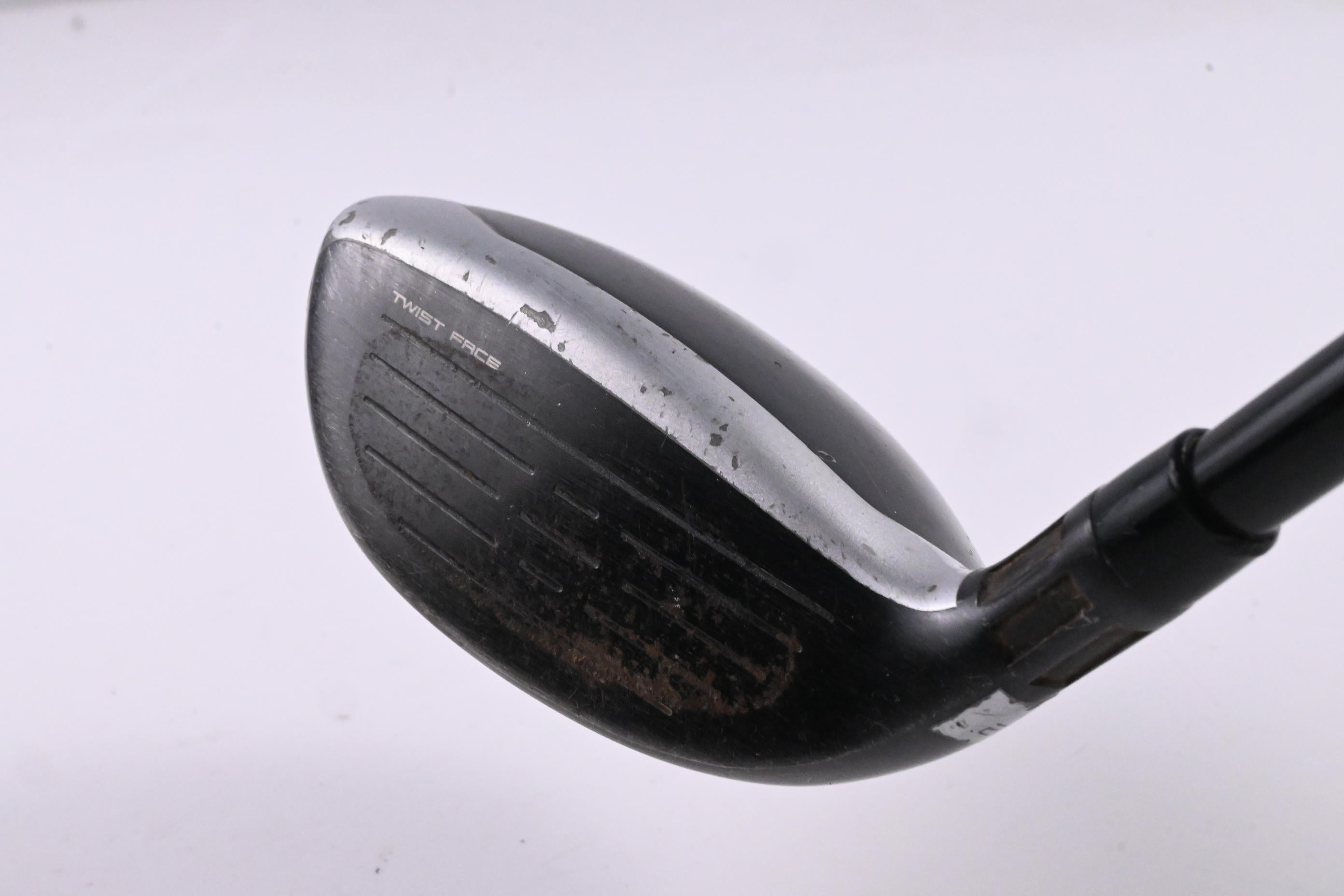 Taylormade M6 #4 Hybrid / 22 Degree / Regular Flex Fujikura Atmos Orange 6 Shaft