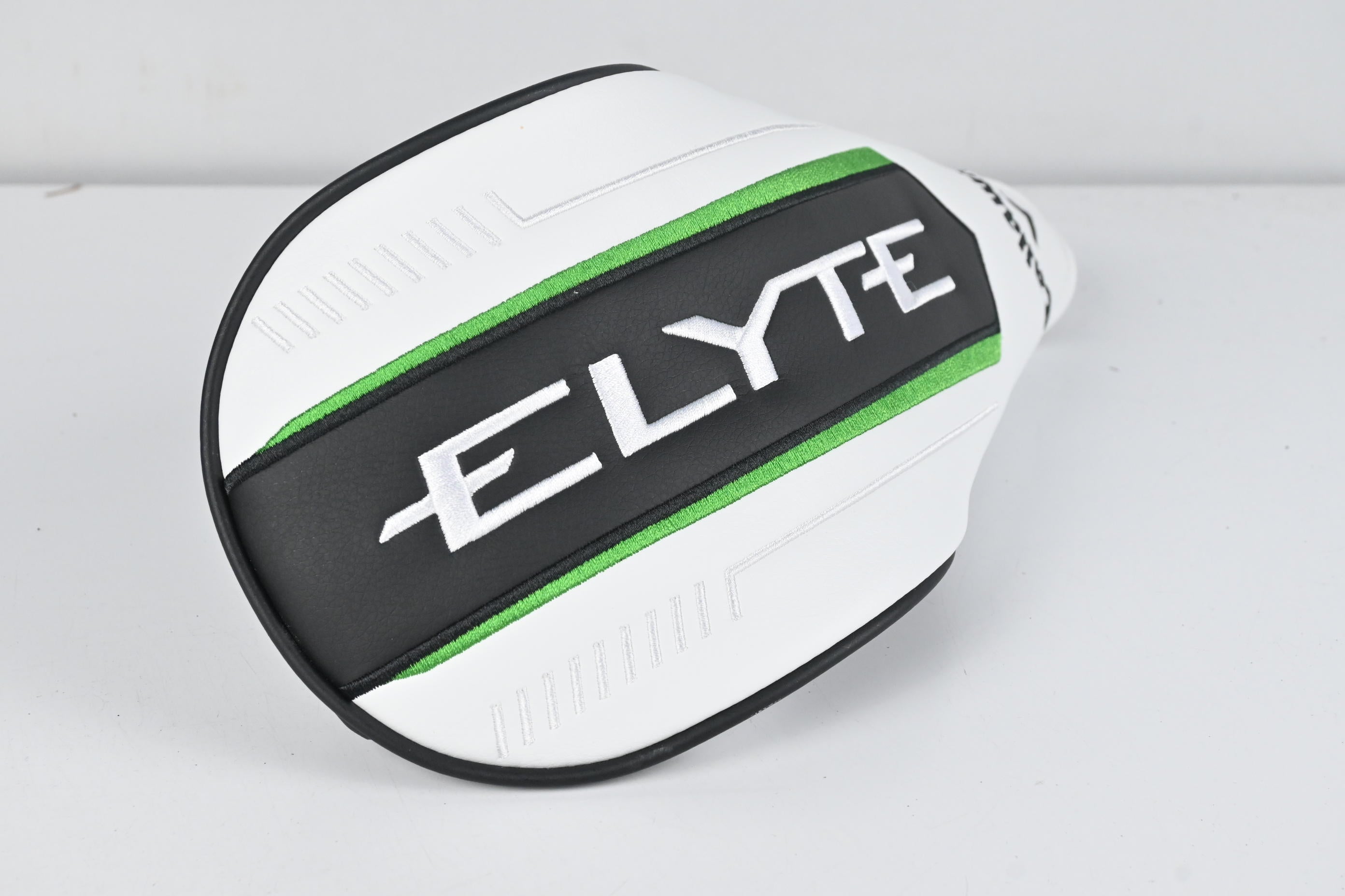 Callaway Elyte X Driver / 10.5 Degree / Regular Flex Denali Charcoal 50 Shaft