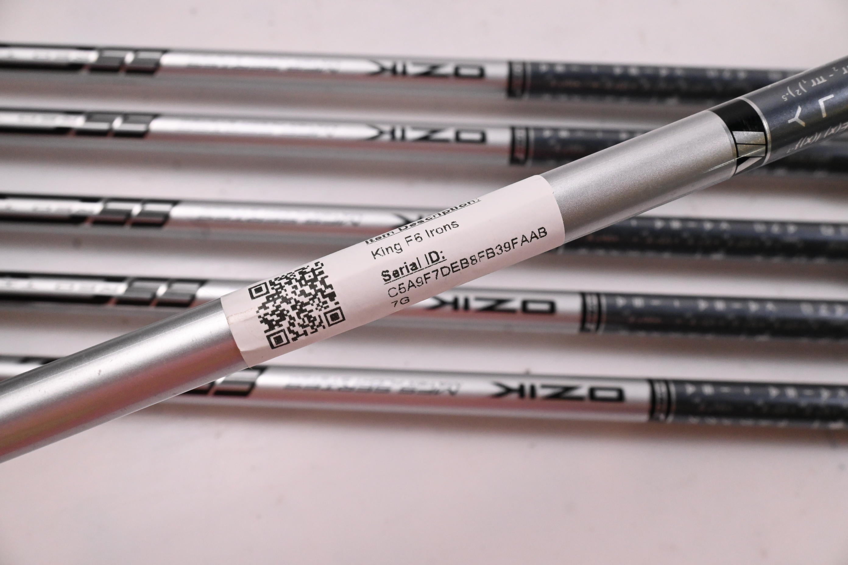 Cobra King F6 Irons / 6-PW+GW / Senior Flex Matrix Ozik Q4 Red Tie 65 Shafts