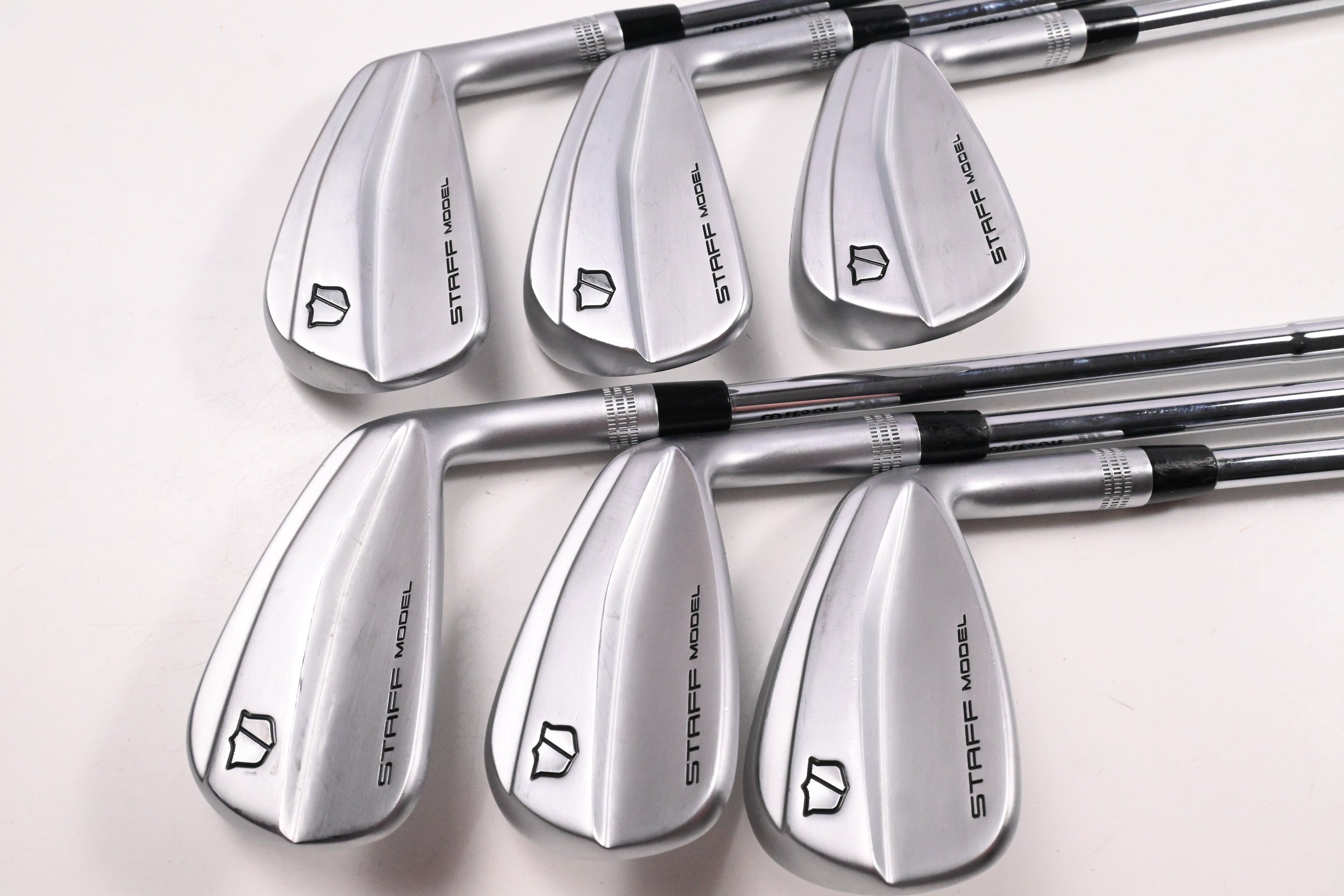Wilson Staff Model Blade 2026 Irons / 5-PW / Stiff Flex Dynamic Gold Mid 115