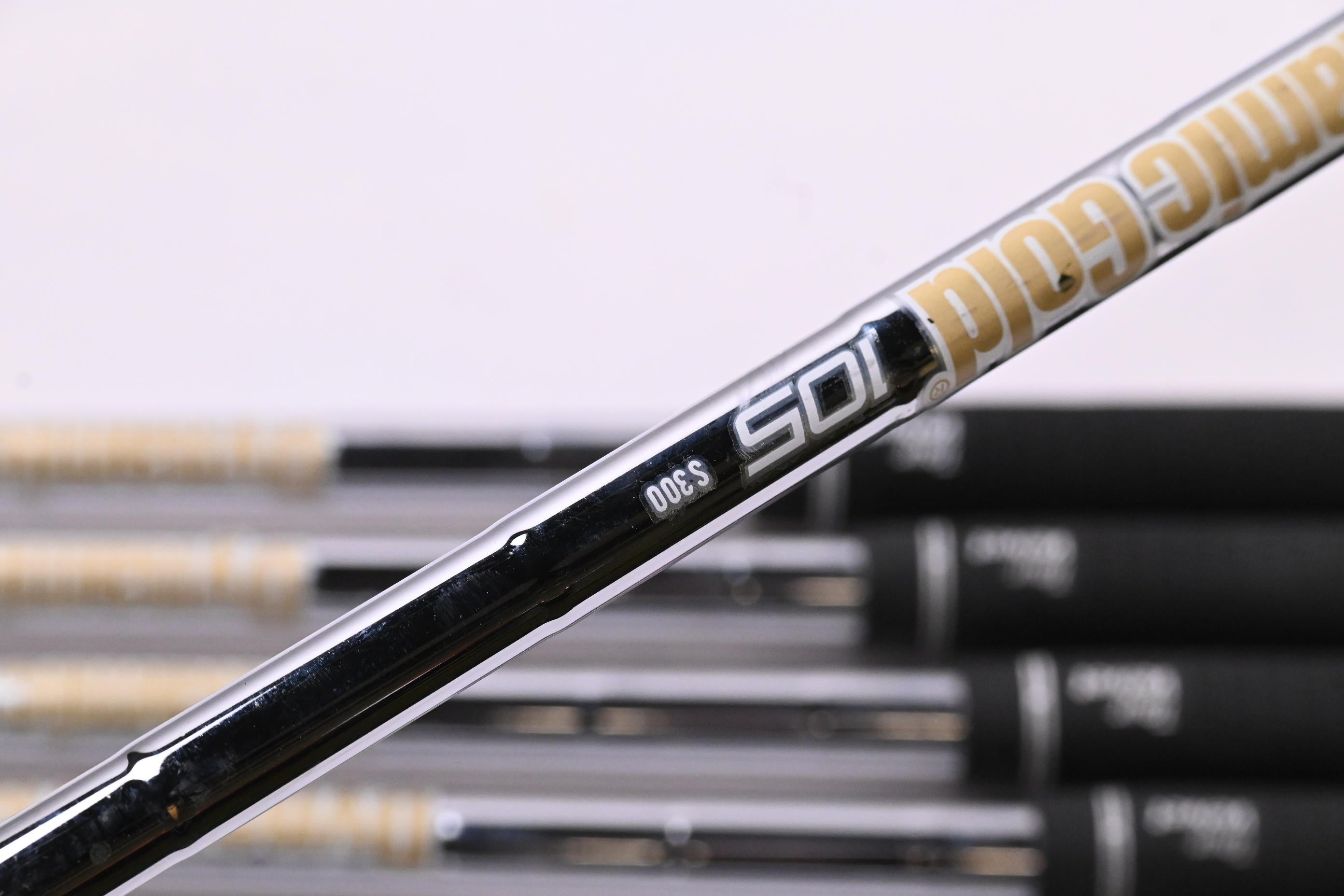 Ping i230 / Blueprint S Combo Irons / 4-PW / Stiff Flex Dynamic Gold 105 S300