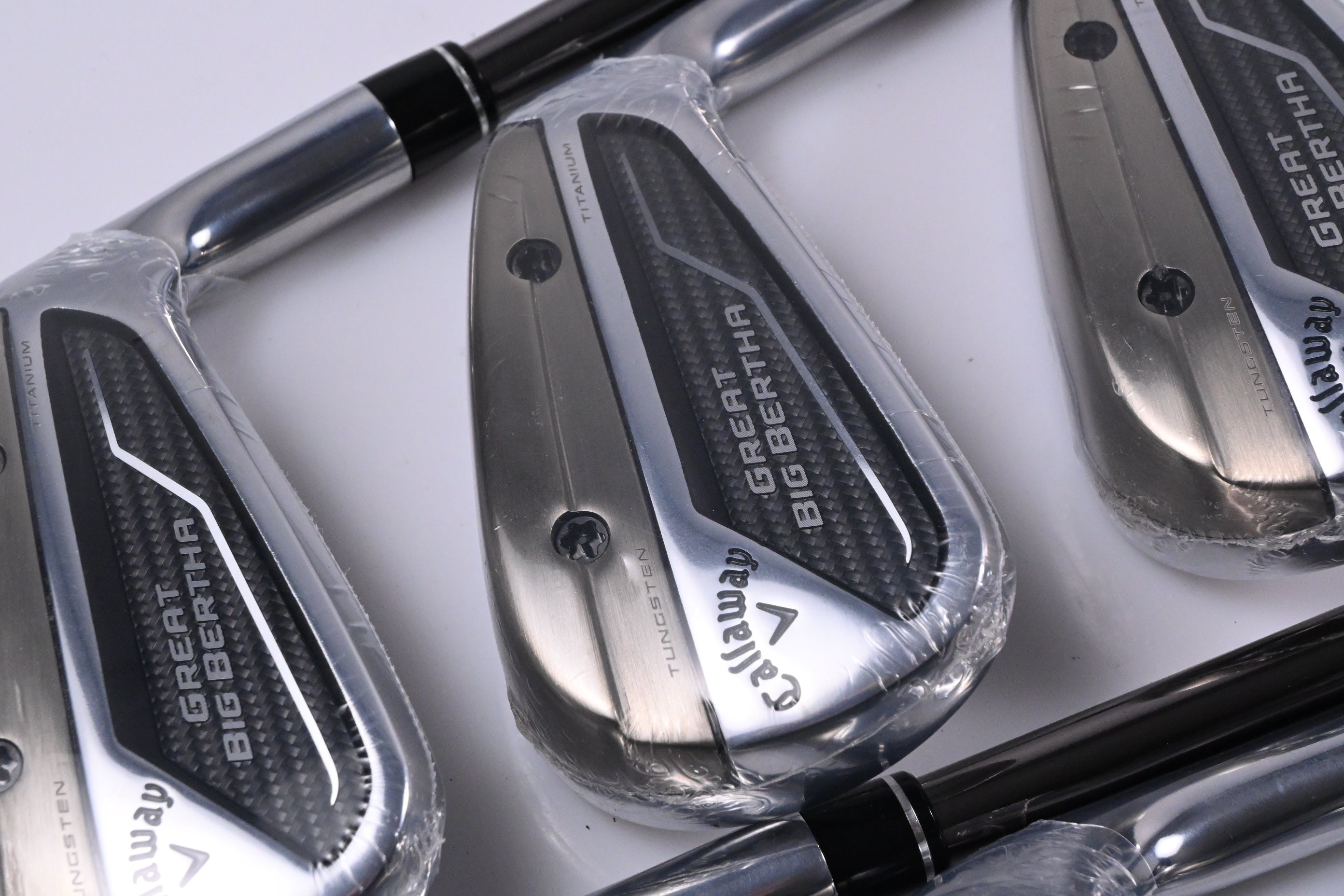 Callaway Great Big Bertha 2023 Irons / 6-PW+SW / Regular Flex UST Helium