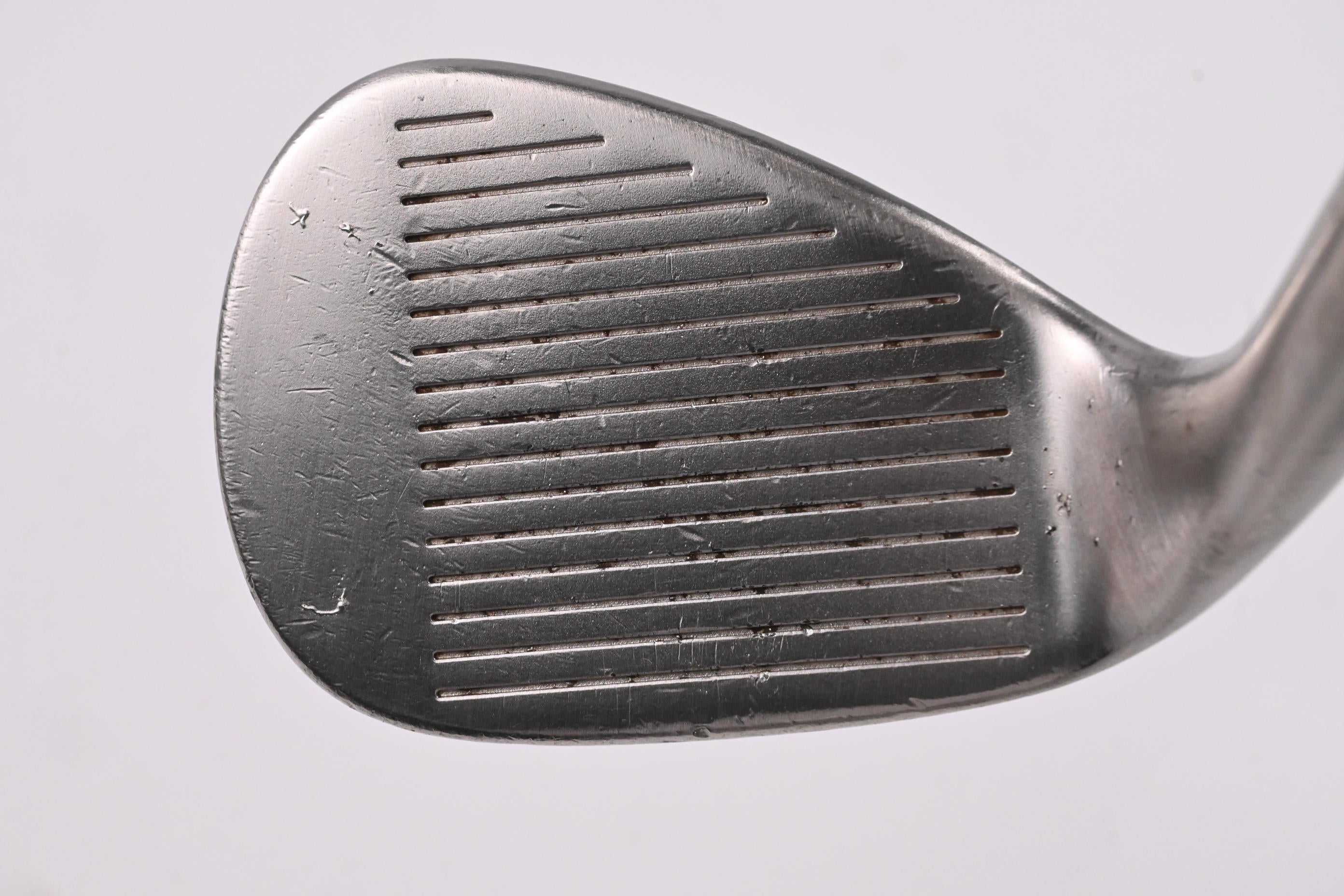 Titleist Vokey Design Gap Wedge / 52 Degree / Wedge Flex Dynamic Gold