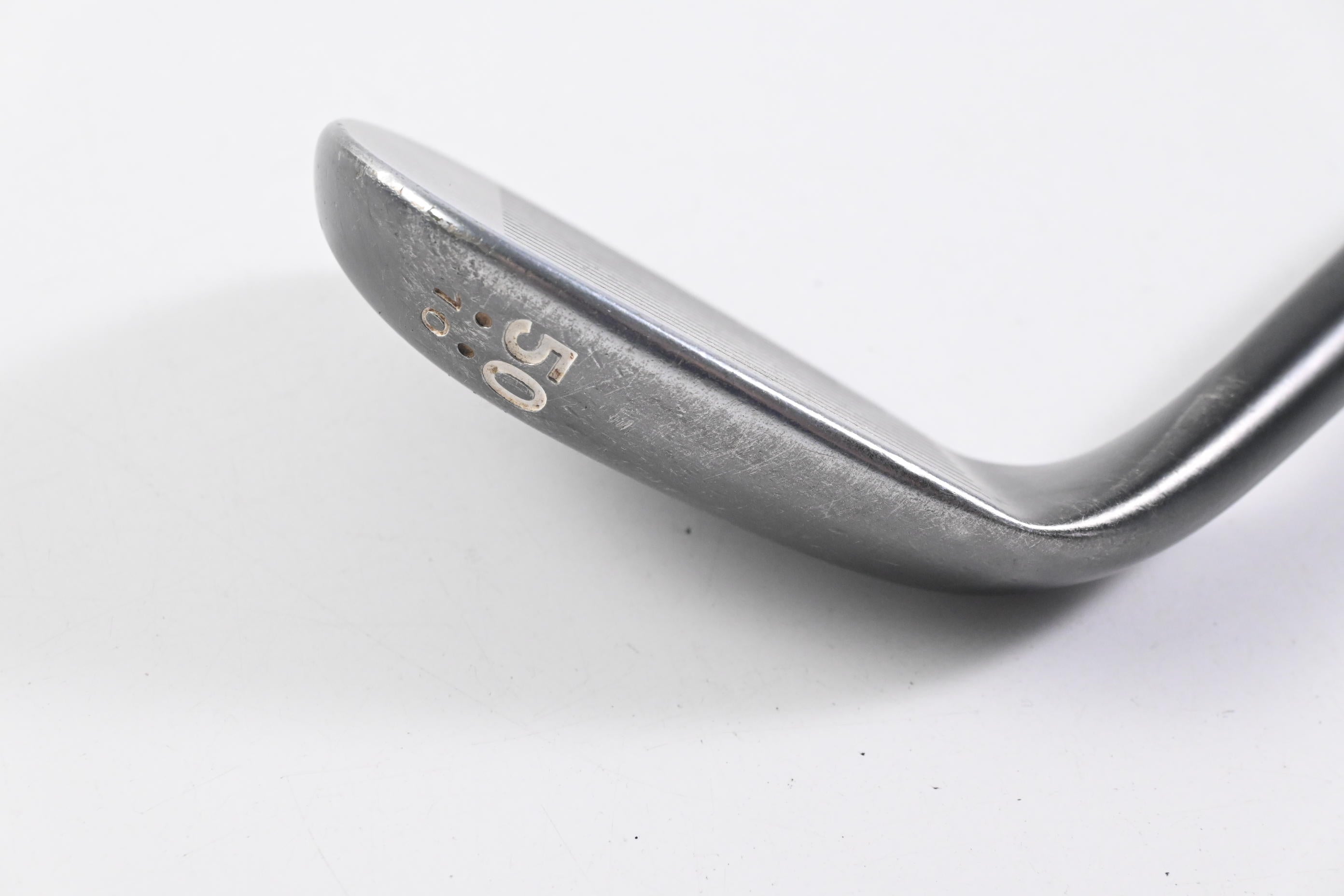Cleveland 588 RTX Gap Wedge / 50 Degree / Wedge Flex Dynamic Gold Shaft